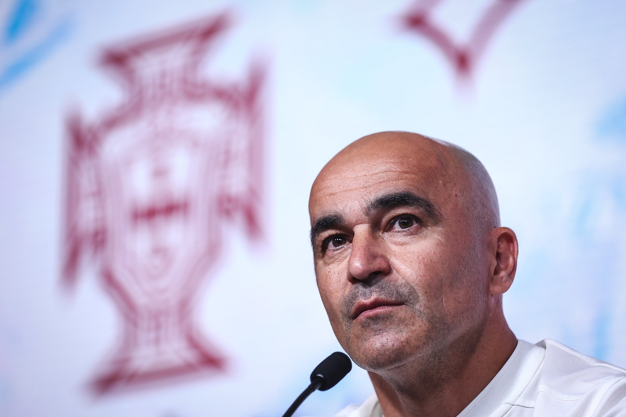 Portugal&#039;s national team head coach Roberto Martinez attends a press conference ahead of the friendly match against Croatia on 08 June for preparation for the UEFA Euro 2024 at Cidade do Futebol in Oeiras, Portugal, 07 June 2024. RODRIGO ANTUNES/LUSA