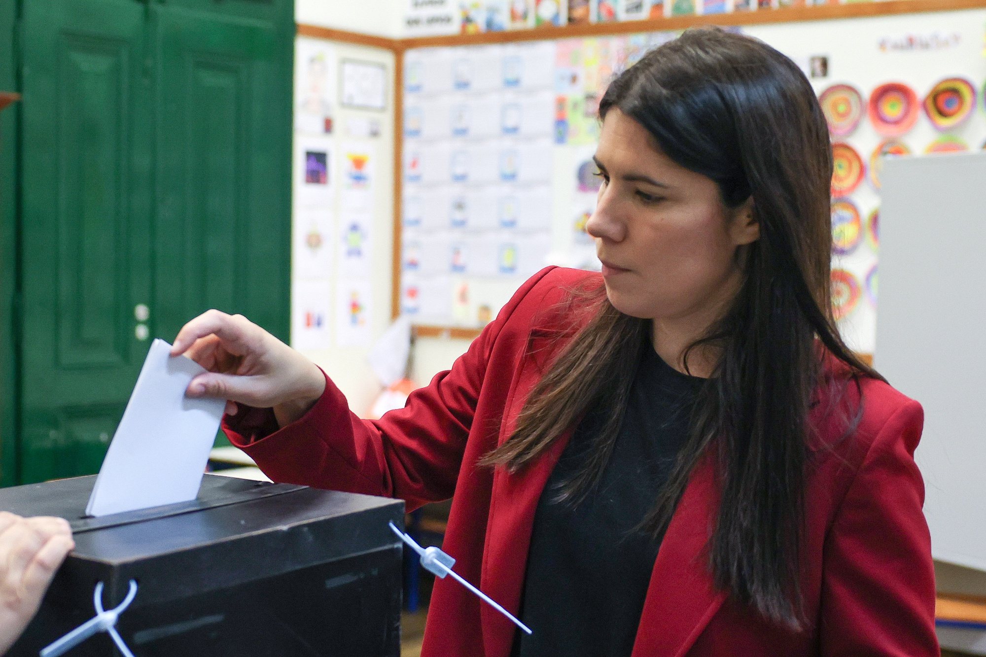 The leader of the Left Block (BE) Mariana Mortagua cast his ballot for the European Elections 2024 , in the Eugénio de Andrade Basic School in Lisbon, Portugal, 9 June 2024. In Portugal, the European elections take place on 09 June and will be contested by 17 parties and coalitions. JOAO RELVAS/LUSA
