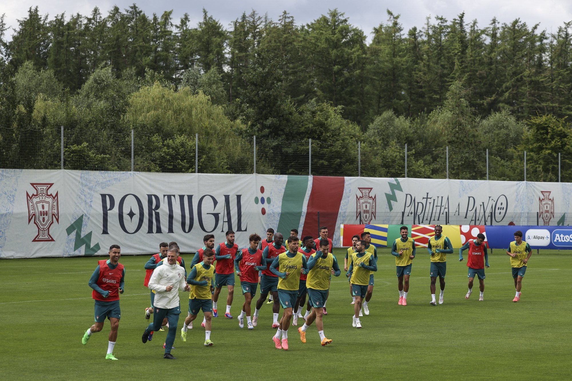 Portugal national soccer team players during a training session in Marienfeld, Harsewinkel, Germany, 15 June 2024. The Portuguese national soccer team is based in Marienfeld, Harsewinkel during the UEFA EURO 2024. MIGUEL A. LOPES/LUSA
