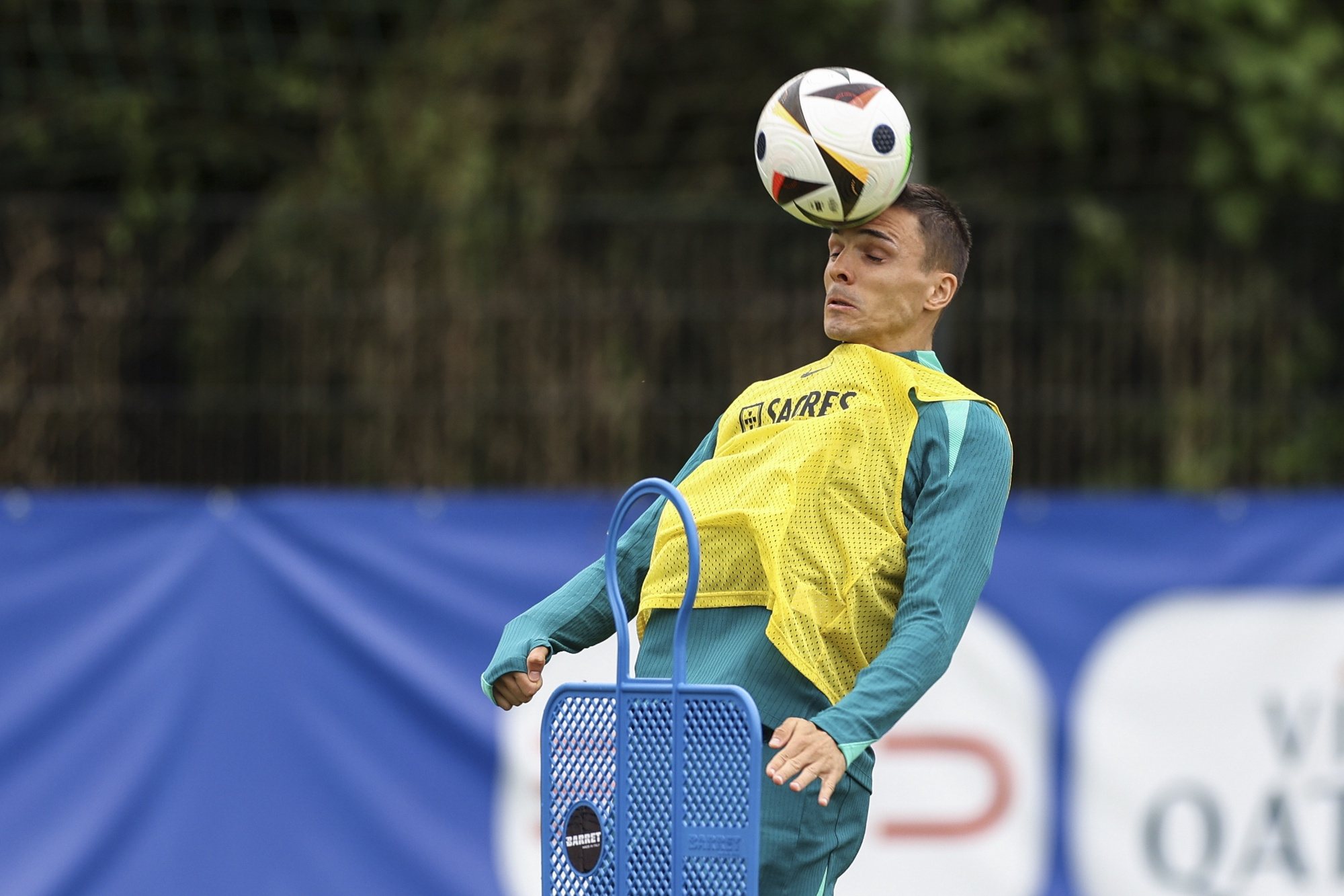 epa11415955 Portugal player Joao Palhinha participates in a training session of the team in Harsewinkel, Germany, 16 June 2024. The Portuguese national soccer team is based in Marienfeld, Harsewinkel during the UEFA EURO 2024.  EPA/MIGUEL A. LOPES