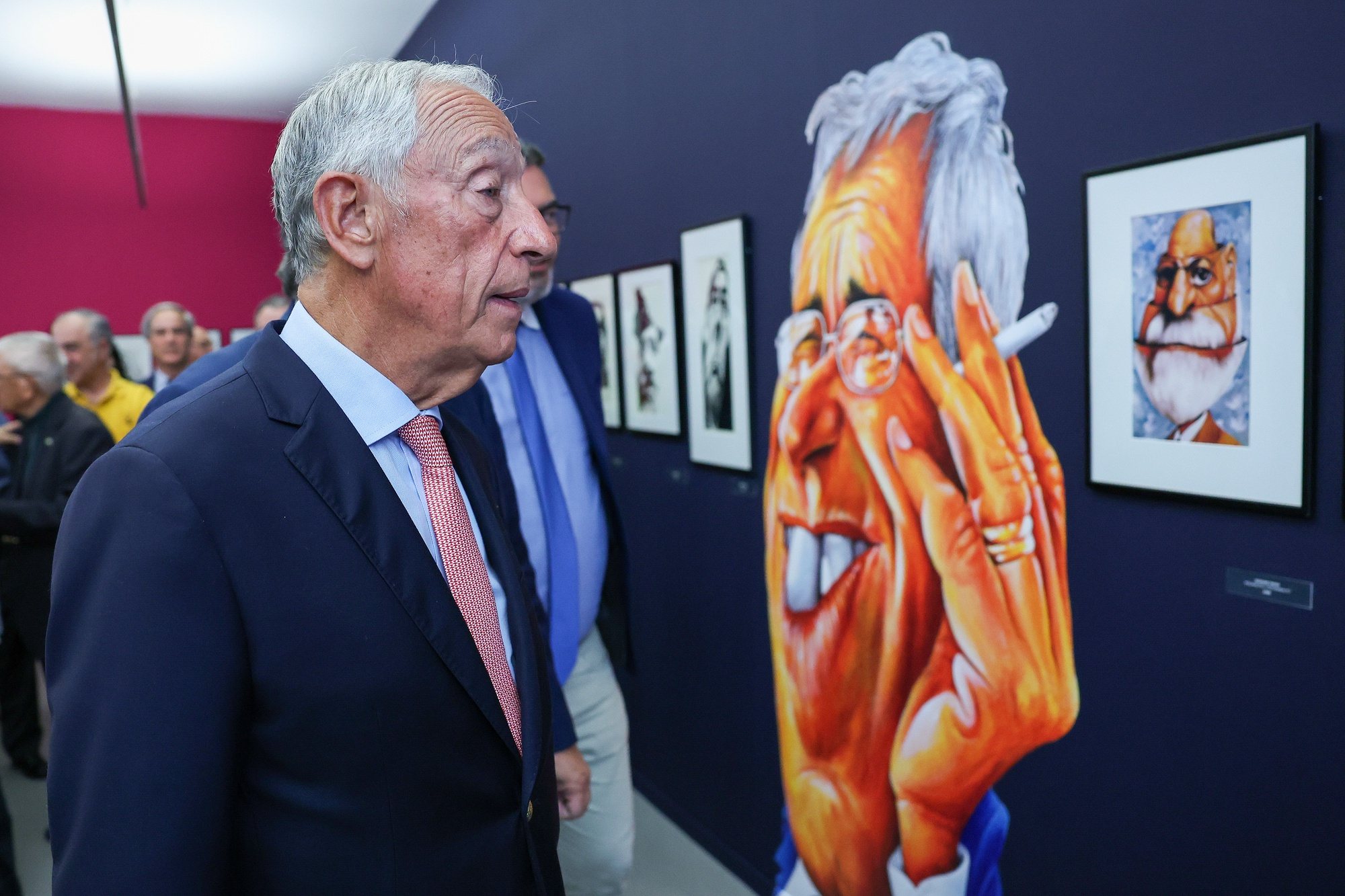 O Presidente da República, Marcelo Rebelo de Sousa, durante a cerimónia de inauguração da exposição &quot;António 50 Anos de Humores&quot;, em Vila Franca de Xira,  23 de junho de 2024. ANTÓNIO COTRIM/LUSA