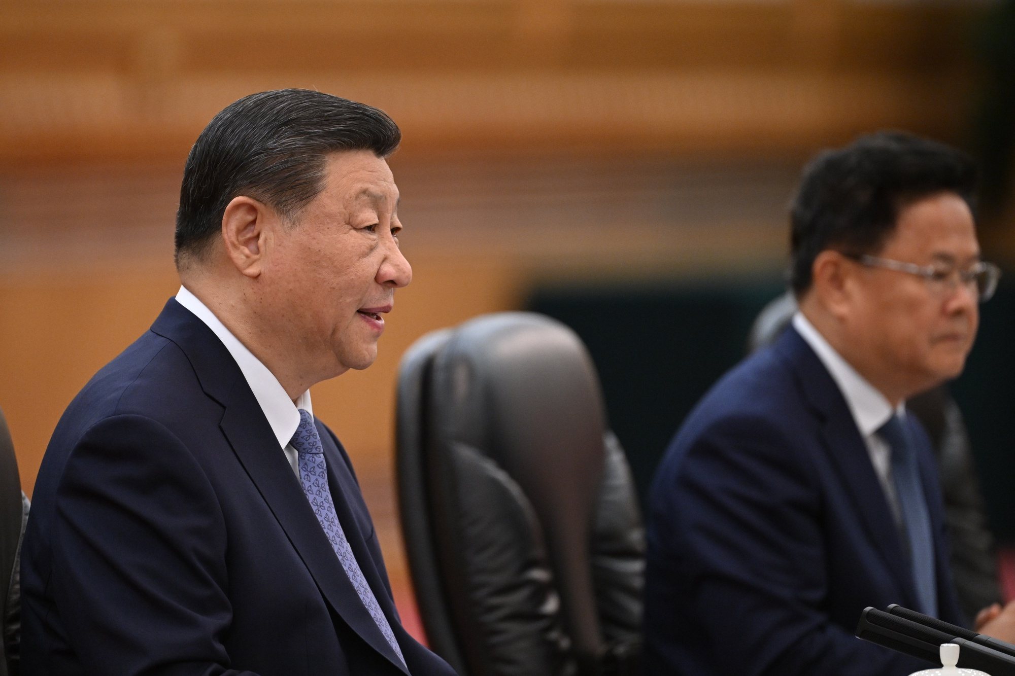 epa11438689 China&#039;s President Xi Jinping (L) speaks during a bilateral meeting with Vietnam&#039;s Prime Minister Pham Minh Chinh (not pictured) at the Great Hall of the People in Beijing, China, 26 June 2024.  EPA/ADEK BERRY / POOL