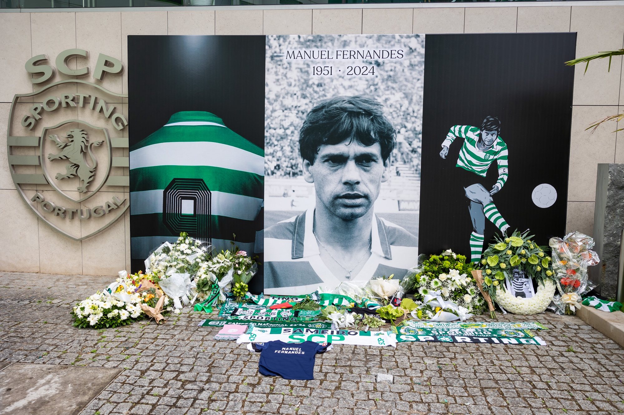 Memorial do antigo capitão do Sporting Clube de Portugal Manuel Fernandes, que faleceu dia 27 de junho, vítima de doença prolongada, durante as suas cerimónias fúnebres, no Estádio de Alvalade, em Lisboa, 30 de junho de 2024. JOSÉ SENA GOULÃO/LUSA