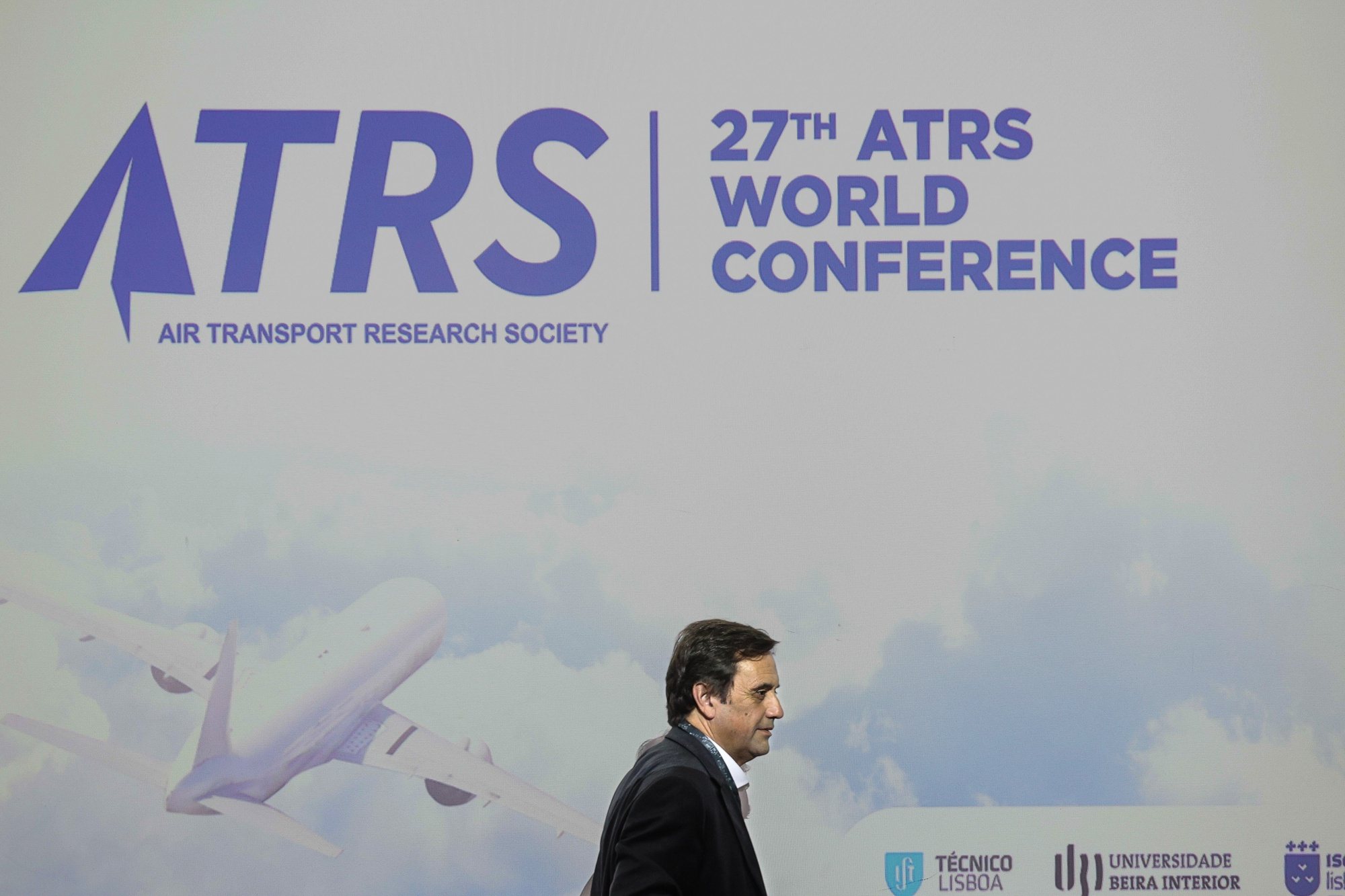 O CEO da TAP Air Portugal, Luís Rodrigues, na sessão de abertura da 27.ª edição do congresso mundial da ATRS 2024 em Lisboa, 2 de julho de 2024. TIAGO PETINGA/LUSA