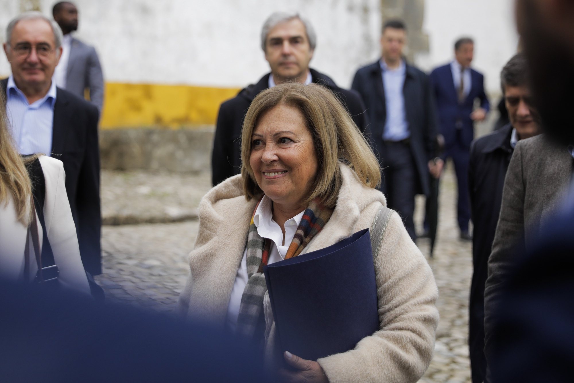A ministra da Administração Interna, Margarida Blasco (C) à chegada para a reunião do Conselho de Ministros Informal, em Óbidos, 6 abril 2024. PAULO CUNHA/LUSA