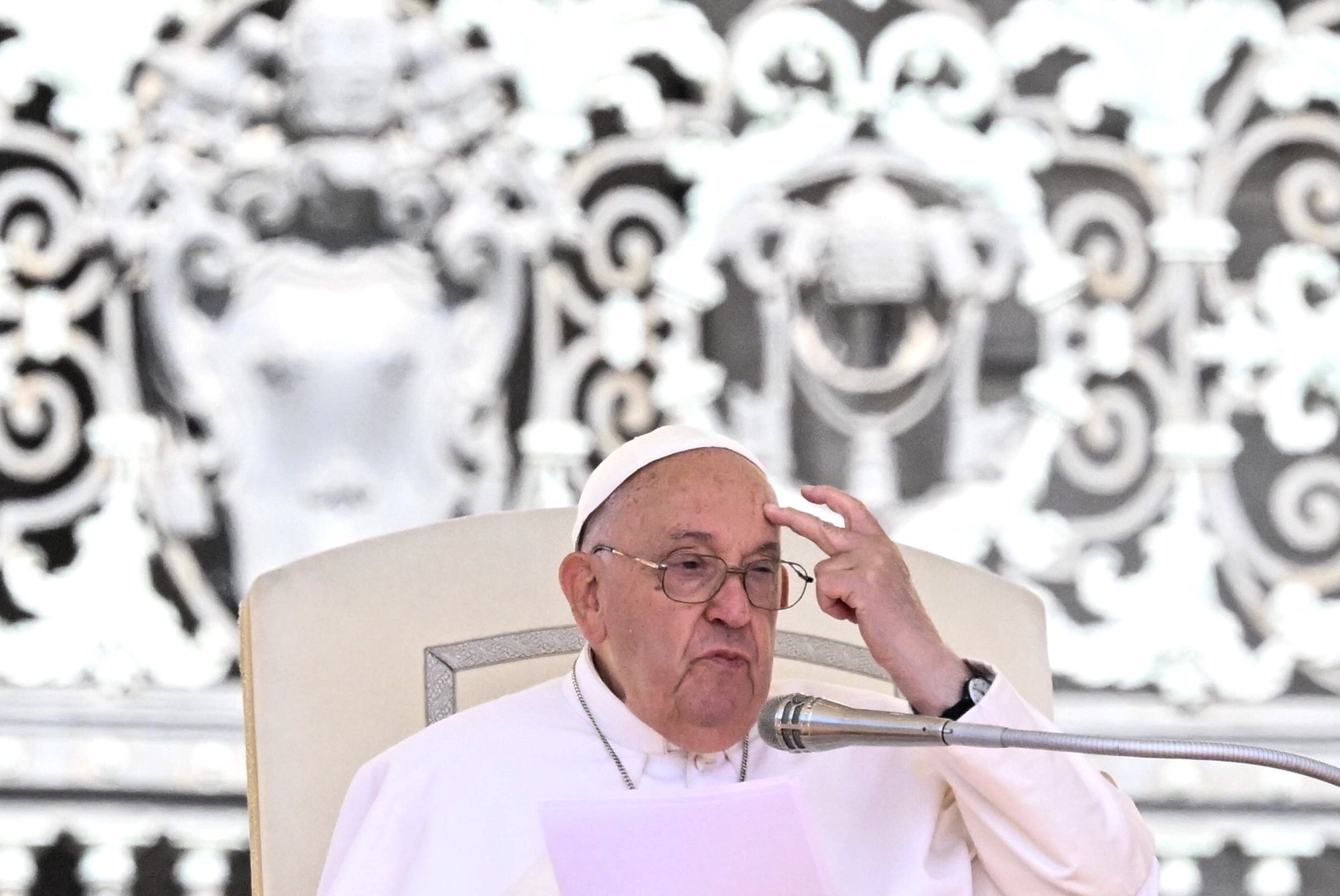 epa11405206 Pope Francis gestures as he leads the Wednesday general audience in Saint Peter&#039;s Square at the Vatican, 12 June 2024.  EPA/CLAUDIO PERI