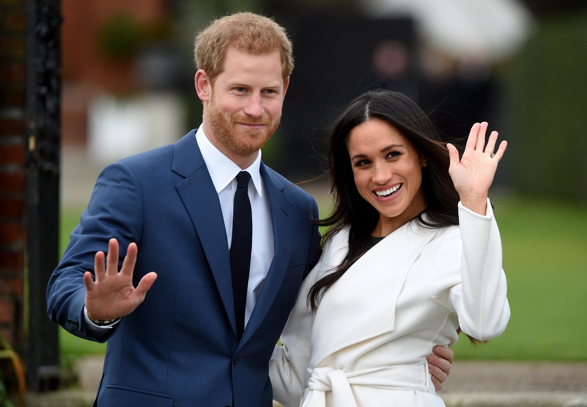 epa09023604 (FILE) - Britain&#039;s Prince Harry pose with Meghan Markle during a photocall after announcing their engagement in the Sunken Garden in Kensington Palace in London, Britain, 27 November 2017 (reissued 19 February 2021). Buckingham Palace announced on 19 February that Harry and Meghan have confirmed to Queen Elizabeth II that they will not be returning as working members of the Royal Family.  EPA/FACUNDO ARRIZABALAGA *** Local Caption *** 56689949