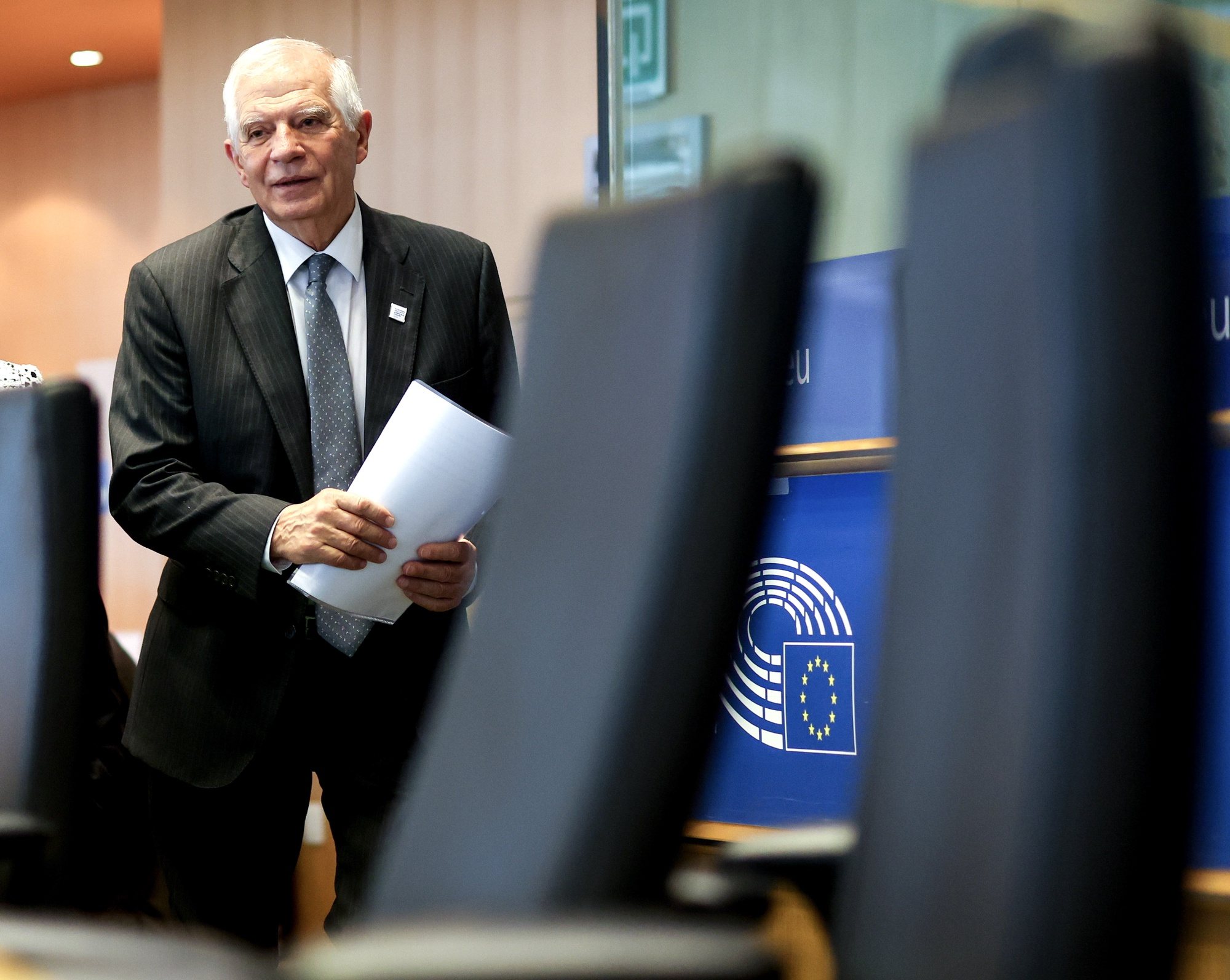 epa11376819 European Union&#039;s High Representative for Foreign Affairs and Security Policy, Josep Borrell, (L) arrives for the Schuman Security and Defence Forum 2024 conference in Brussels, Belgium, 29 May 2024. The second edition of the Schuman Security and Defence Forum (Schuman Forum), which brings together decision-makers from more than 60 partner countries and EU member states, takes place in Brussels from 28 until 29 May 2024.  EPA/OLIVIER HOSLET