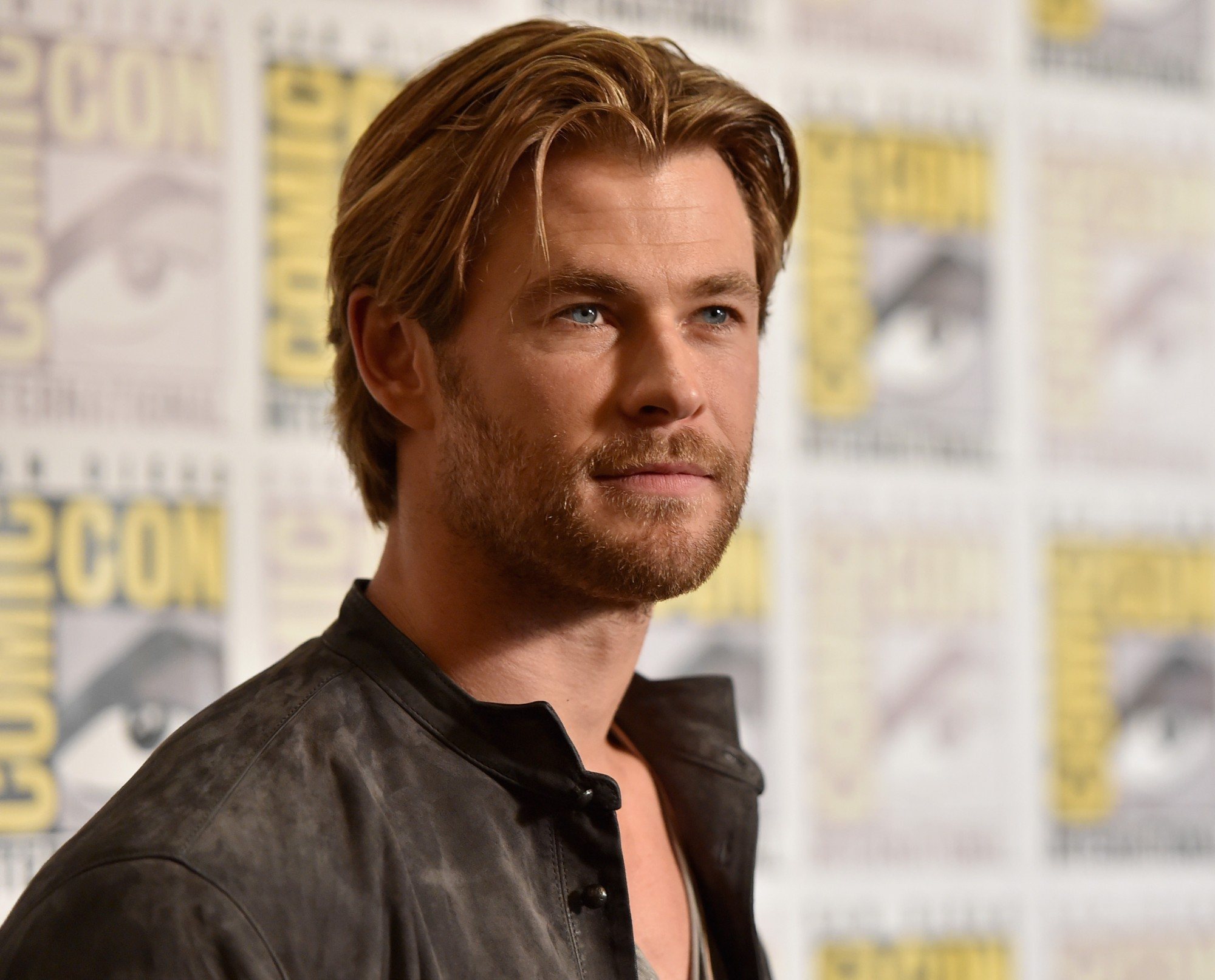 Apontado como o homem mais sexy do mundo, Chris Hemsworth, o Thor, comemora  32 anos - Jornal O Globo