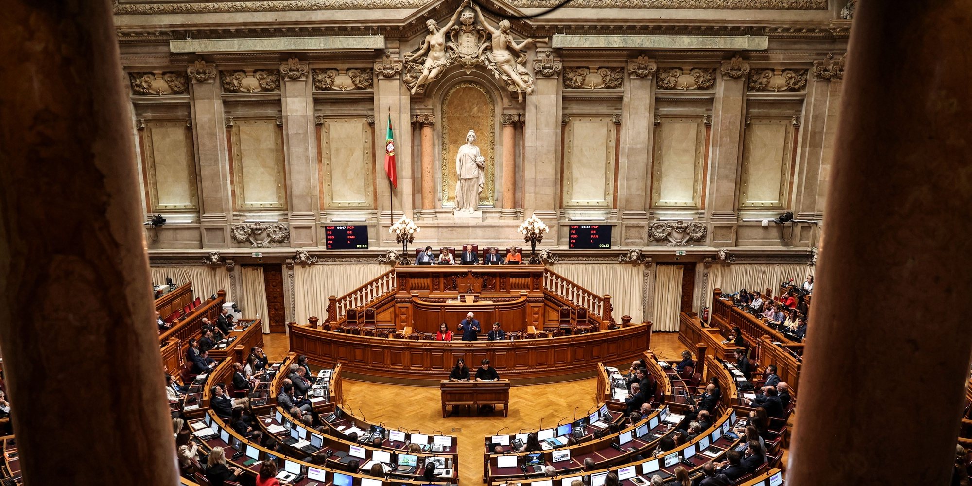O primeiro-ministro, António Costa, intervém durante o debate preparatório do Conselho Europeu, na Assembleia da República, em Lisboa, 19 de outubro de 2022. CARLOS ALMEIDA/LUSA