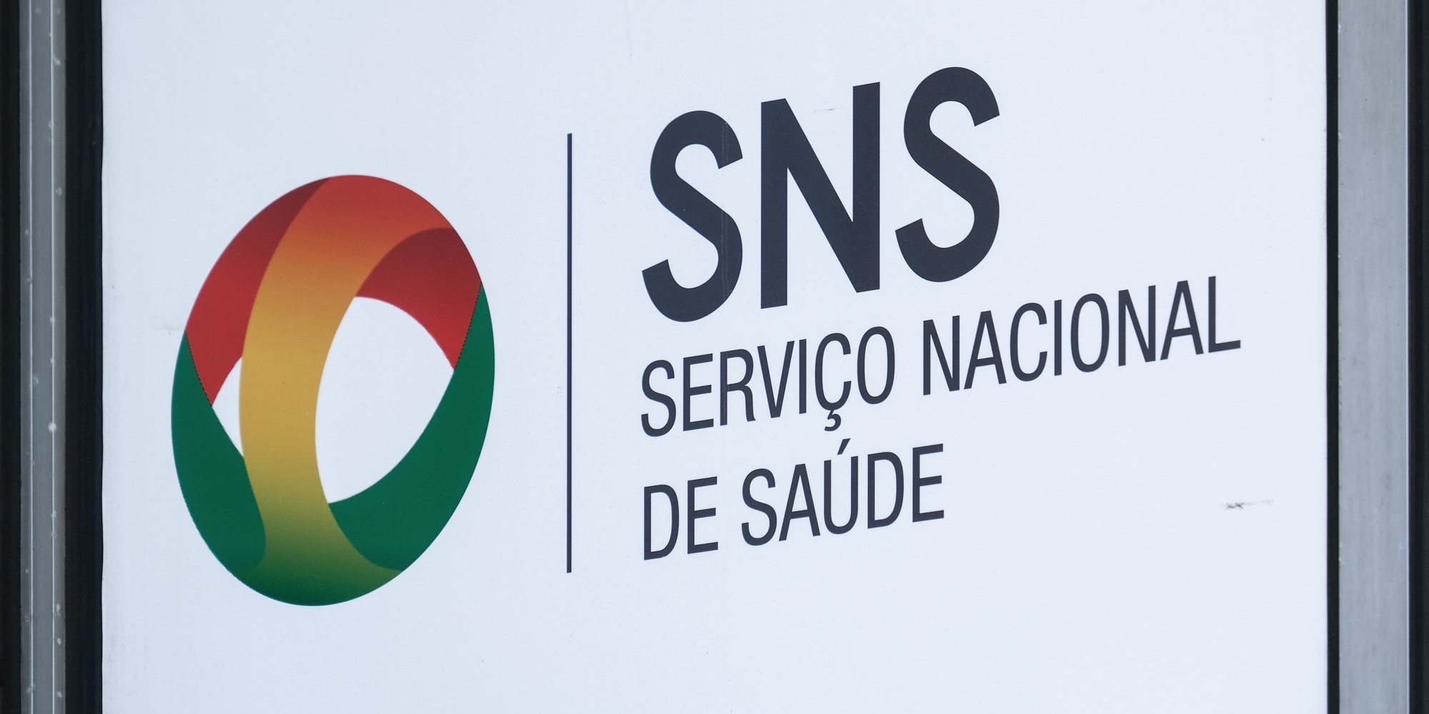 Logótipo do Serviço Nacional de Saúde (SNS), em Lisboa, 07 de julho de 2022. MÁRIO CRUZ/LUSA