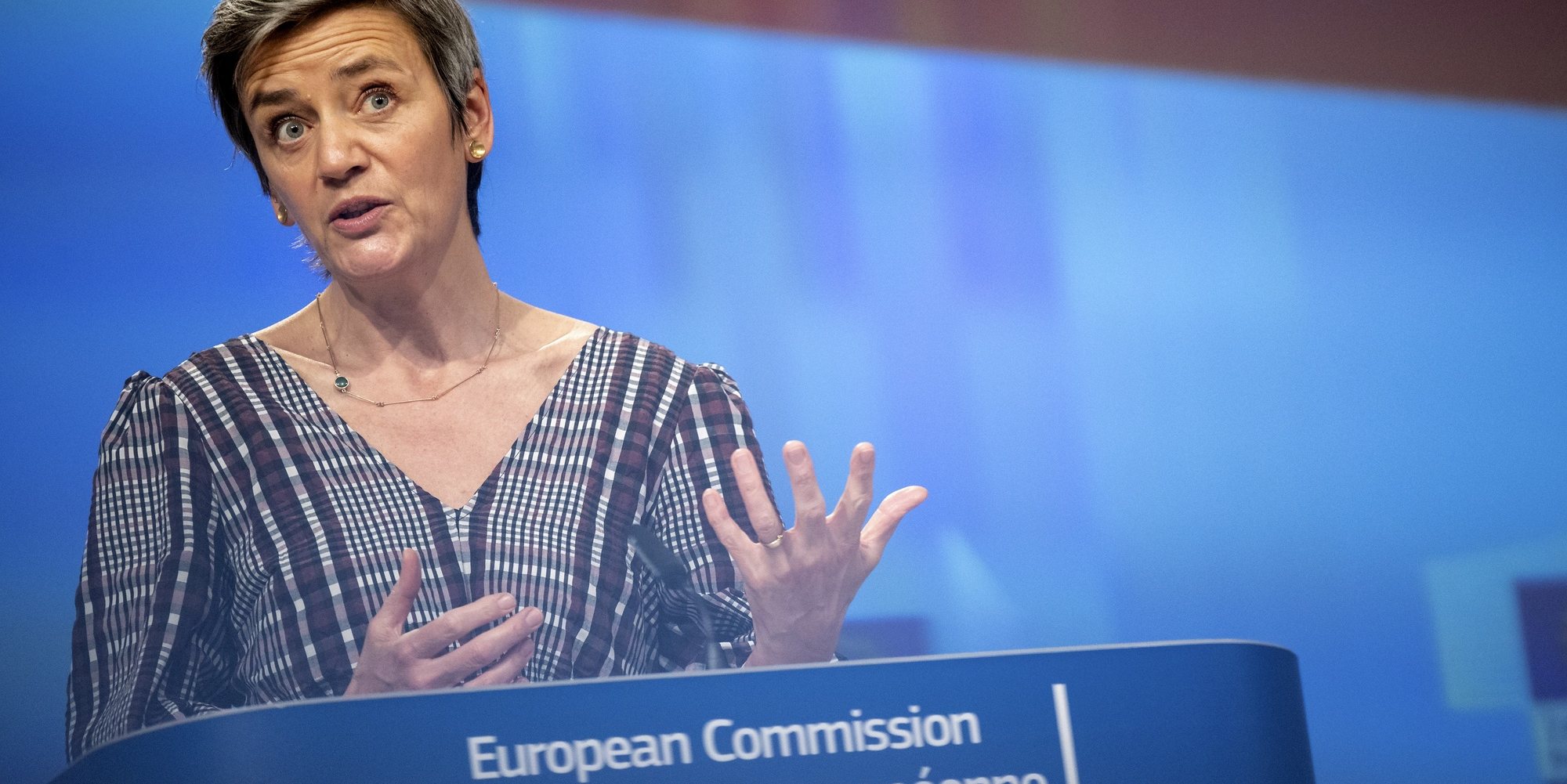 epa09033585 European Commissioner for Europe fit for the Digital Age Margrethe Vestager addresses a media conference at EU headquarters in Brussels, Belgium, 24 February 2021. The European Commission launched the first-stage of consultations of European social partners on how to improve the working conditions for people working through digital labour platforms.  EPA/OLIVIER MATTHYS / POOL