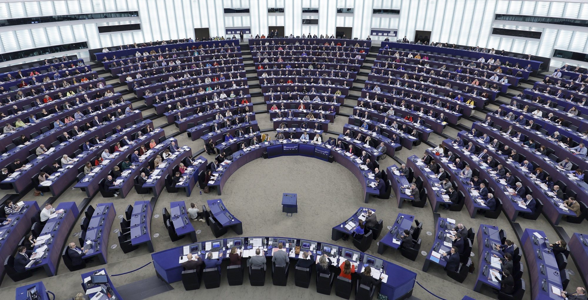 epa11184107 Members of the European Parliament (MEP’s) during a voting session of the European Parliament in Strasbourg, France, 27 February 2024. The EU Parliament&#039;s session runs from 26 till 29 February 2024.  EPA/RONALD WITTEK