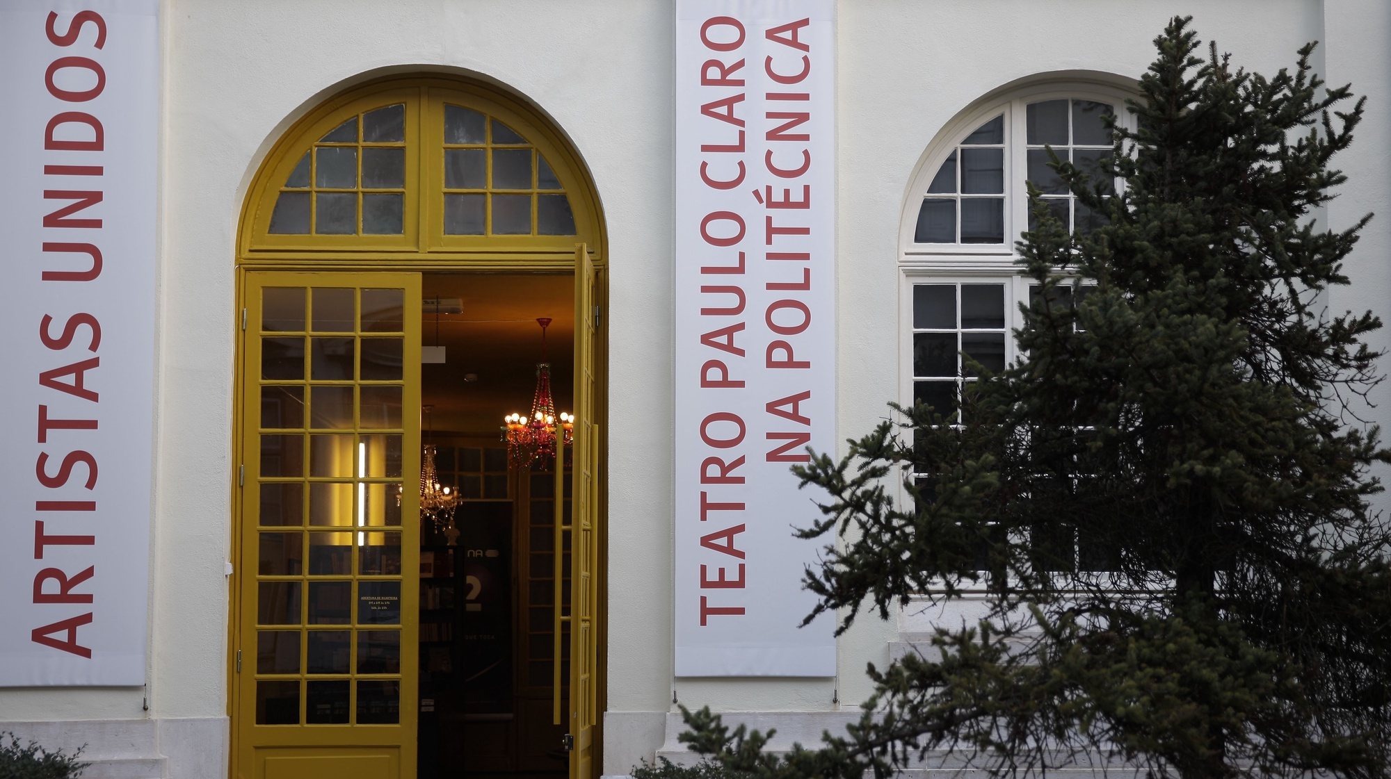 Teatro da Politécnica, na entrada do Jardim Botânico, em Lisboa 18 fevereiro 2013.  ANDRE KOSTERS/LUSA