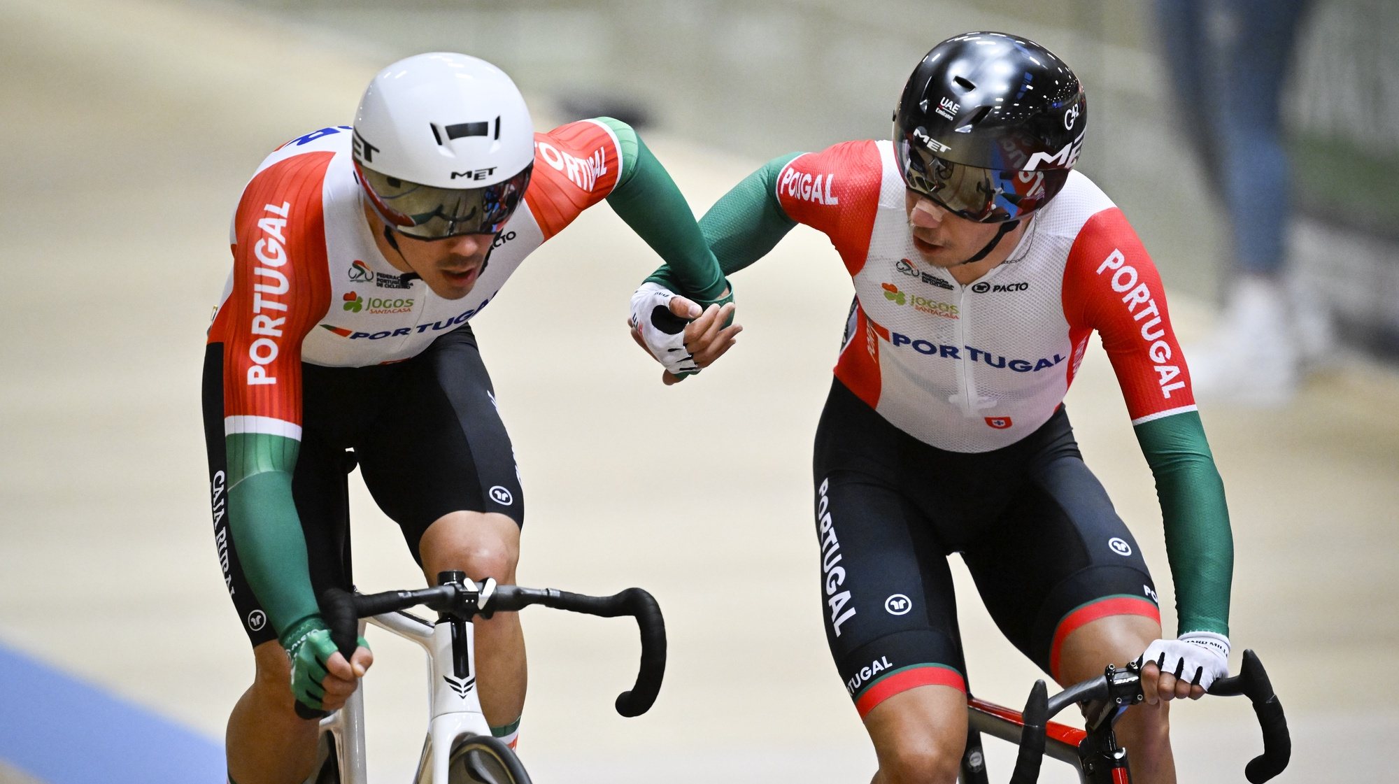 epa10463470 Iuri Leitao (L) and Rui Felipe Oliveria of Portugal in action during the Men&#039;s Madison competition at the UEC Track Cycling European Championships in Grenchen, Switzerland, 12 February 2023.  EPA/Gian Ehrenzeller