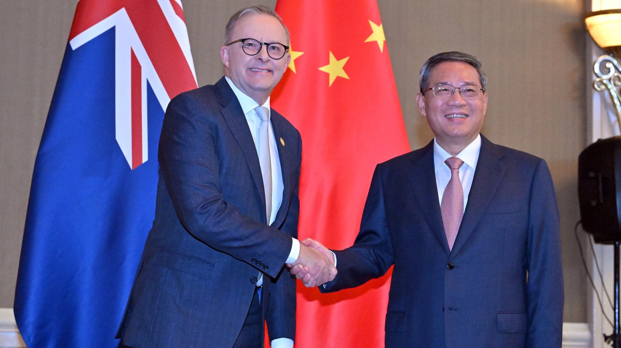 epa10845363 Australian Prime Minister Anthony Albanese (L) meets with China&#039;s Premier Li Qiang for a bilateral meeting on the sideline of the Association of Southeast Asian Nations (ASEAN) Summit in Jakarta, Indonesia, 07 September 2023.  EPA/MICK TSIKAS AUSTRALIA AND NEW ZEALAND OUT