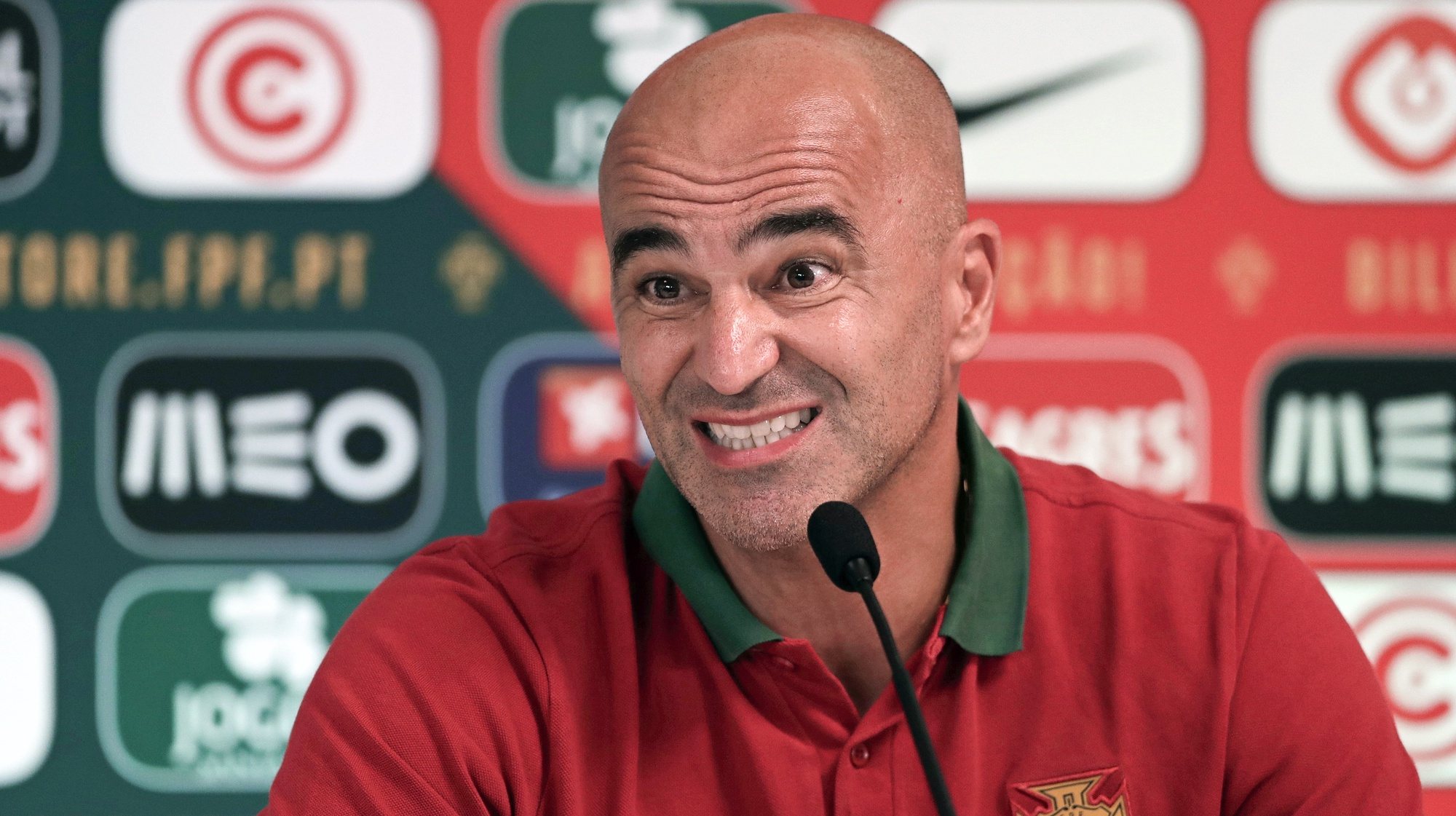 epa10853014 Portugal&#039;s head coach Roberto Martinez speajks during a press conference, in Faro, Portugal, 10 September 2023.  Portugal will face Luxembourg on 11 September in their UEFA Euro 2024 qualifying soccer match.  EPA/RICARDO NASCIMENTO