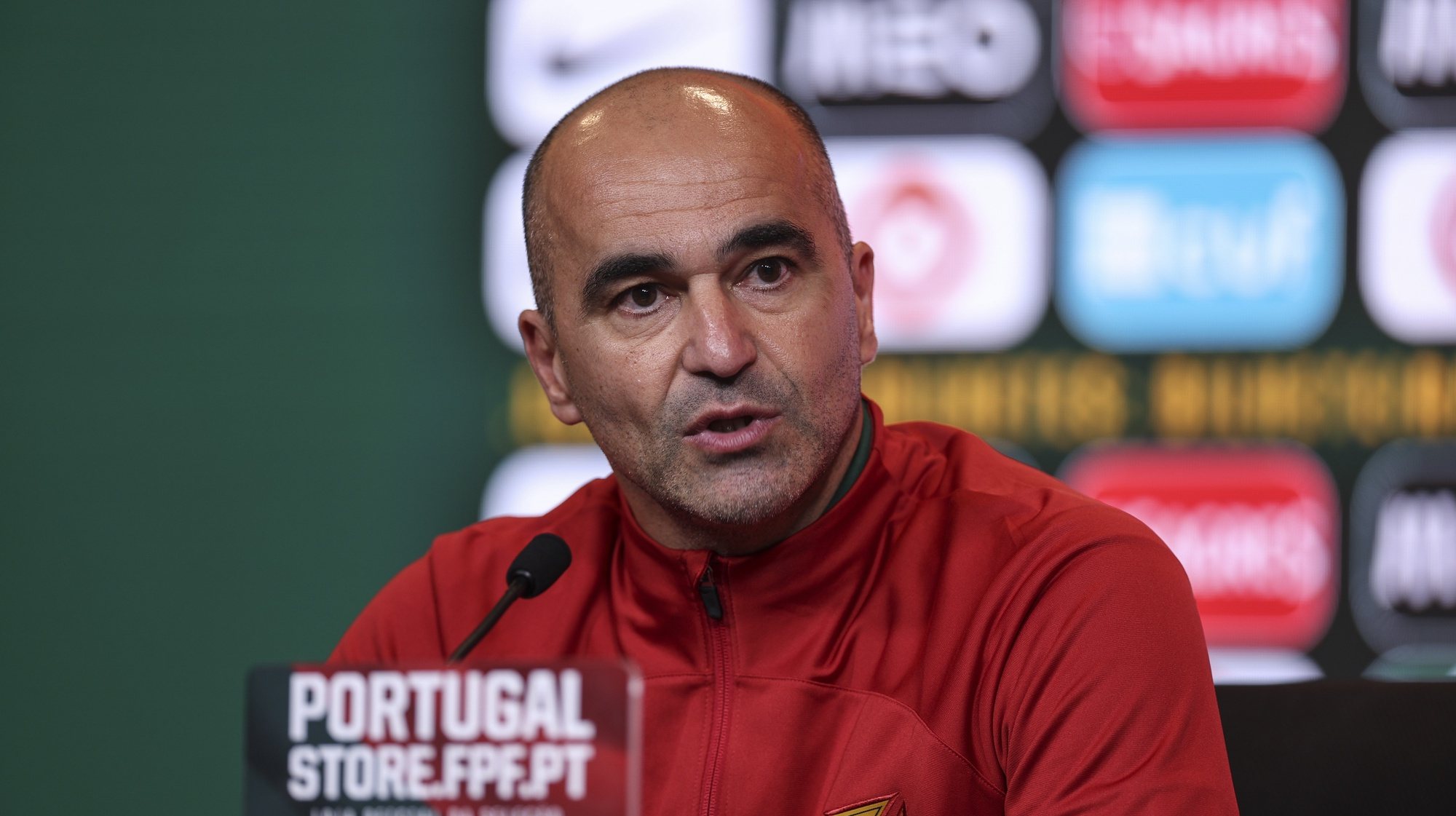 epa10983340 Portugal national team head coach Roberto Martinez attends a press conference at Cidade do Futebol in Oeiras, Portugal, 18 November 2023. Portugal will face Iceland on 19 November in their UEFA Euro 2024 qualifying soccer match.  EPA/MIGUEL A. LOPES