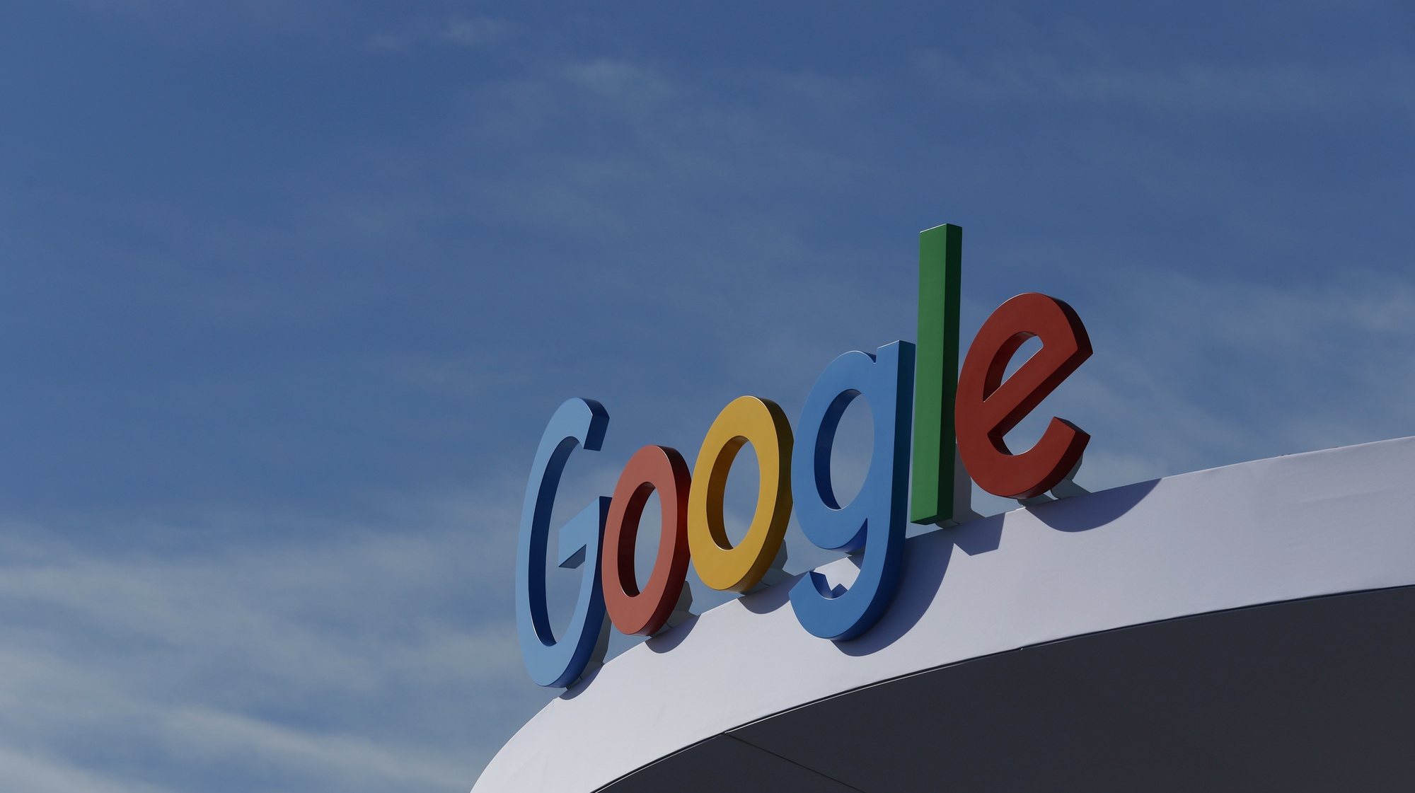 A Google anunciou esta quinta-feira quatro medidas para combater a desinformação online