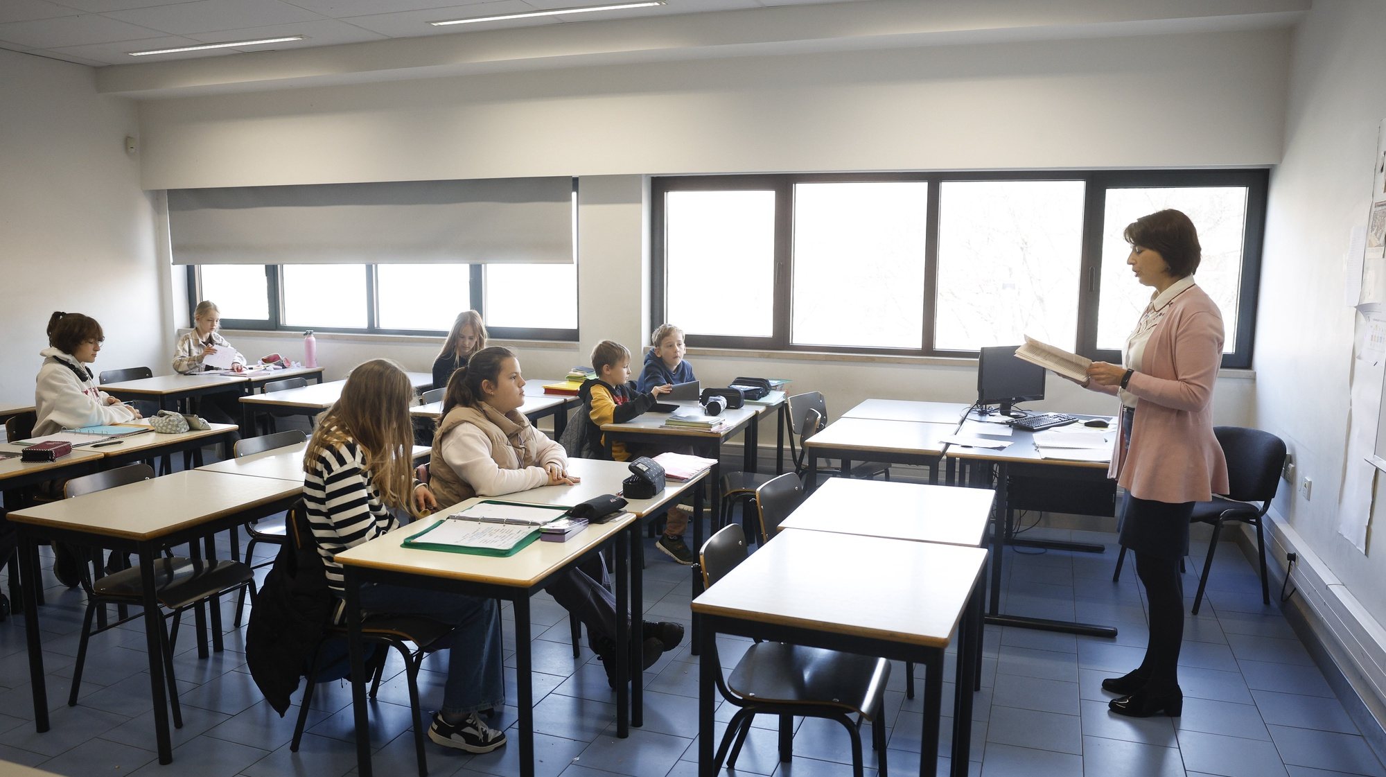 Adaptação dos estudantes refugiados ucranianos a Portugal, na Escola Pedro Santarém, Benfica, em Lisboa, 17 de fevereiro de 2024. (ACOMPANHA TEXTO DA LUSA DO DIA 23 DE FEVEREIRO DE 2024).  ANTÓNIO PEDRO SANTOS/LUSA