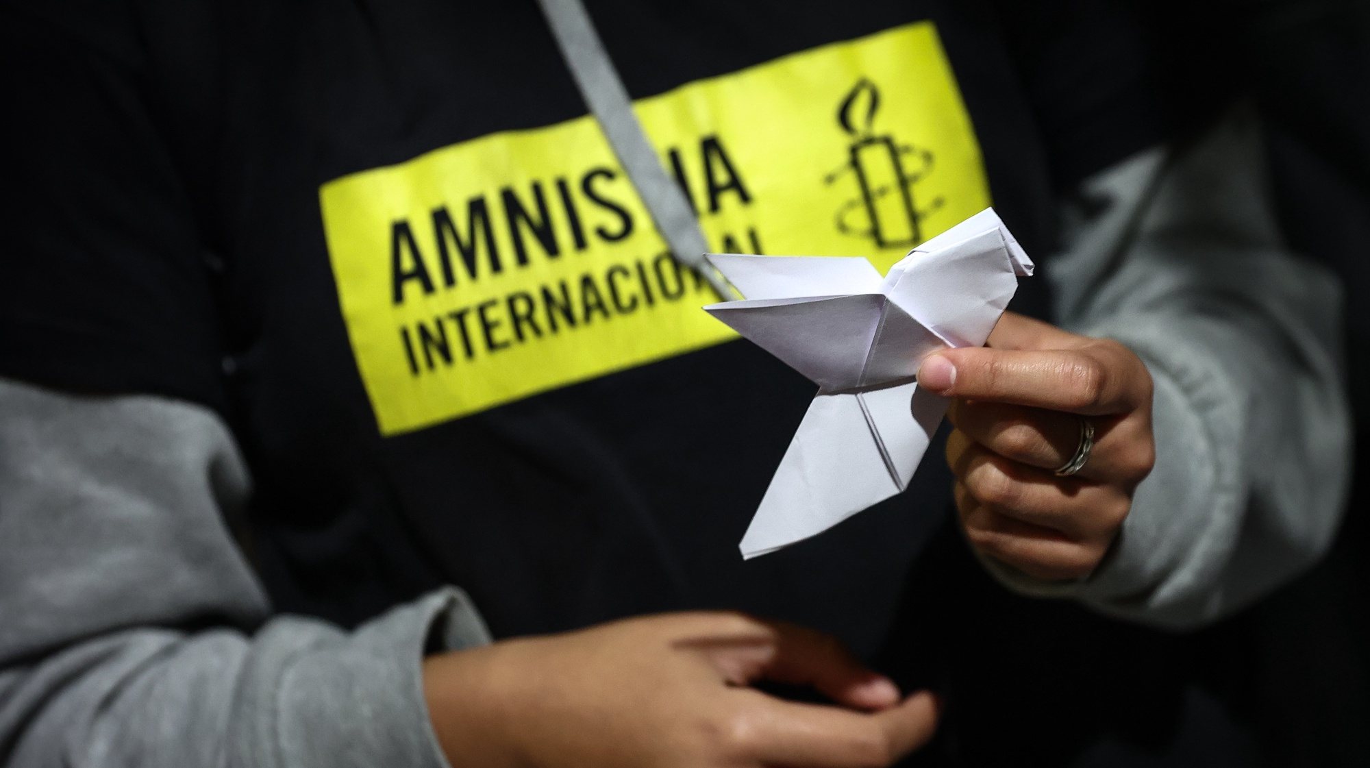 Vigília silenciosa organizada pela Amnistia Internacional Portugal sem bandeiras pelo cessar-fogo imediato no conflito entre o Estado de Israel e o Hamas que decorre em várias cidades, Lisboa, 09 de novembro de 2023. RODRIGO ANTUNES/LUSA