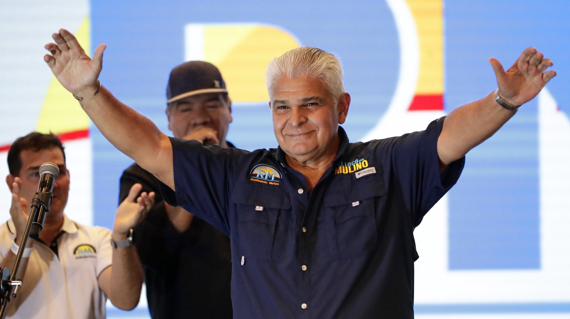 epa11320878 Presidential candidate Jose Raul Mulino gestures during a speech at his campaign headquarters in Panama City, Panama, 05 May 2024. With more than 85 percent of the ballots being accounted for, Mulino leads with 34.44 percent followed by Other Path Movement&#039;s Ricardo Lombana with 25 percent, former president Martin Torrijos of Popular Party with 16 percent, and Romulo Roux of Cambio Democratico with 11,29 percent.  EPA/Bienvenido Velasco
