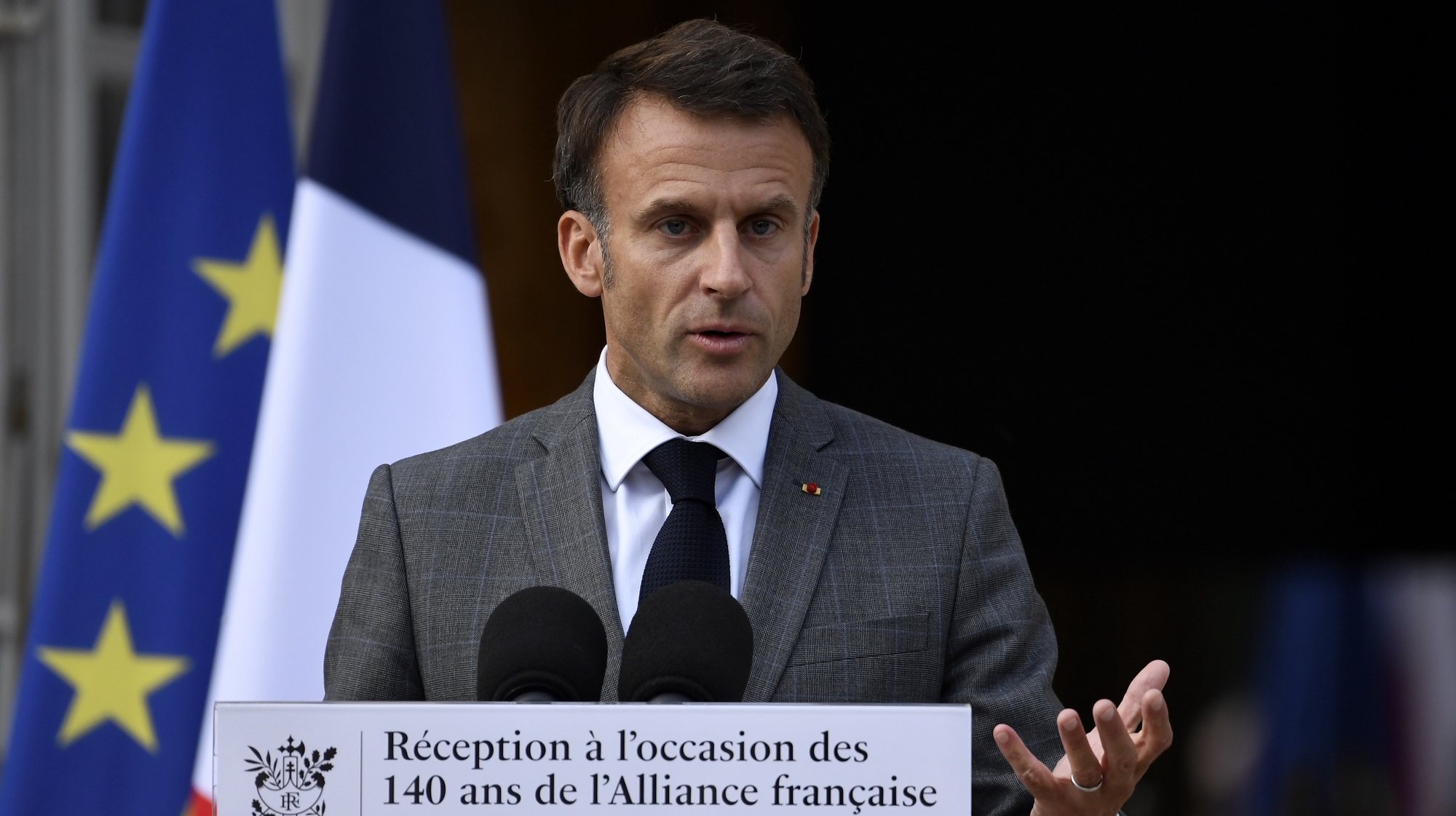 epa10760753 French President Emmanuel Macron gives a speech during a ceremony to mark the 140th anniversary of the creation of the Alliance Francaise centres at the Elysee presidential palace in Paris, France, 21 July 2023.  EPA/JULIEN DE ROSA / POOL  MAXPPP OUT