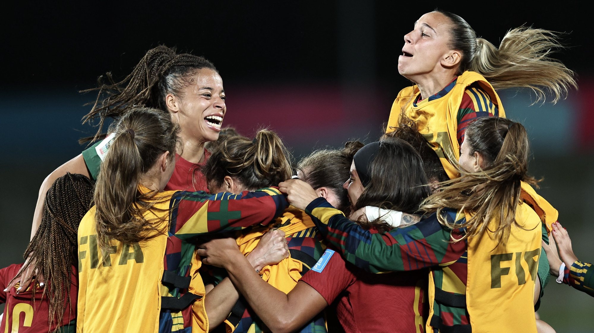 A seleção portuguesa feminina de futebol conseguiu hoje o maior feito da sua história, ao qualificar-se para o Mundial de 2023, culminando com um 2-1 aos Camarões um percurso sempre em crescendo, ao nível exibicional e de resultados, em Hamilton, Nova Zelândia, 22 de fevereiro de 2023. HERNANI PEREIRA/FPF/LUSA
