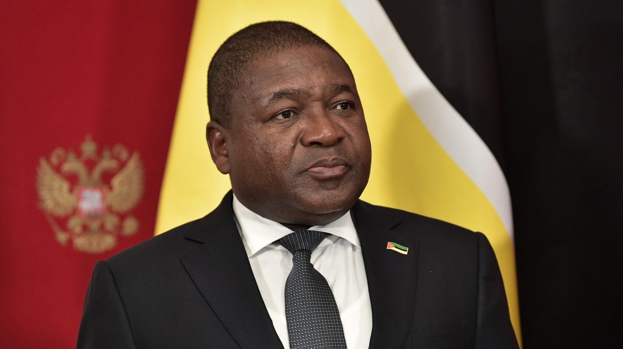 Presidente moçambicano quer &quot;chamar à consciência&quot; os jovens moçambicanos &quot;entre os 14 e 20 anos&quot; para retornarem às suas famílias