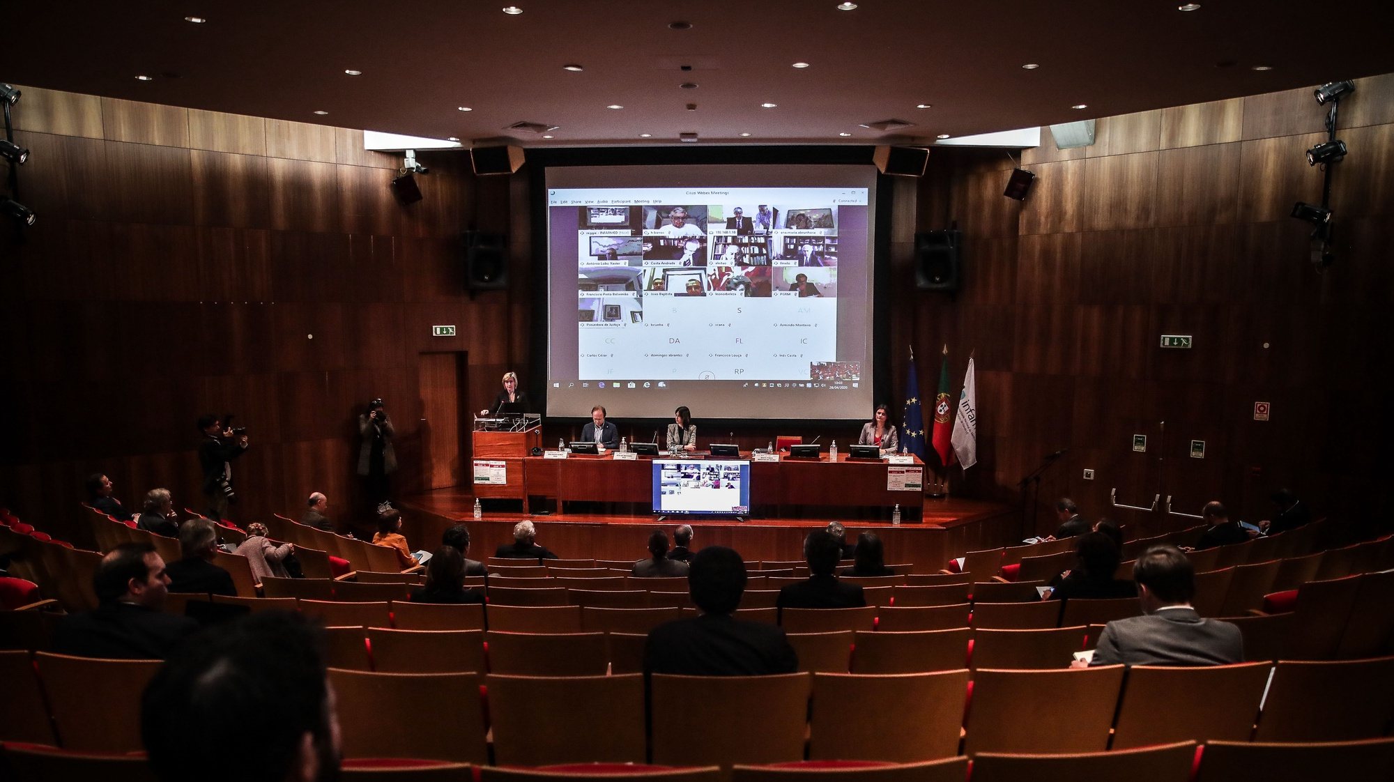 5.ª Sessão de apresentação “Situação epidemiológica da Covid-19 em Portugal”, na sede do Infarmed, em Lisboa, 28 de abril de 2020. MÁRIO CRUZ/LUSA