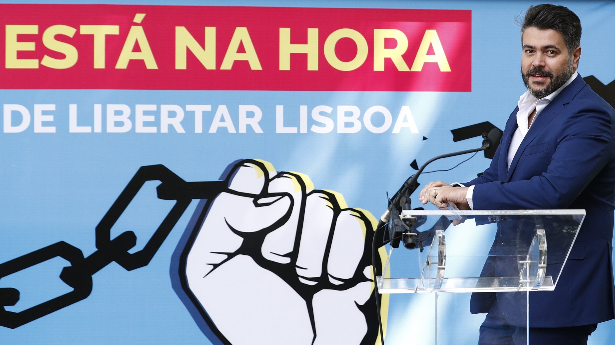O candidato do Iniciativa Liberal (IL) à Câmara Municipal de Lisboa, Bruno Horta Soares, intervém durante a apresentação dos candidatos aos órgãos municipais para as eleições autárquicas, em Lisboa, 23 de maio de 2021. ANTÓNIO COTRIM/LUSA