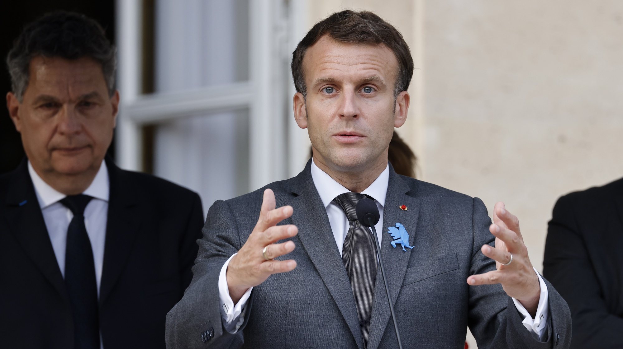epa09318624 French President Emmanuel Macron delivers a speech during the inauguration ceremony of the &#039;Made in France&#039; exhibition organised at the Elysee Presidential Palace in Paris, France, 02 July 2021. 126 objects are displayed until July 4, 2021, to highlight the &#039;made in France&#039; industry.  EPA/LUDOVIC MARIN / POOL  MAXPPP OUT