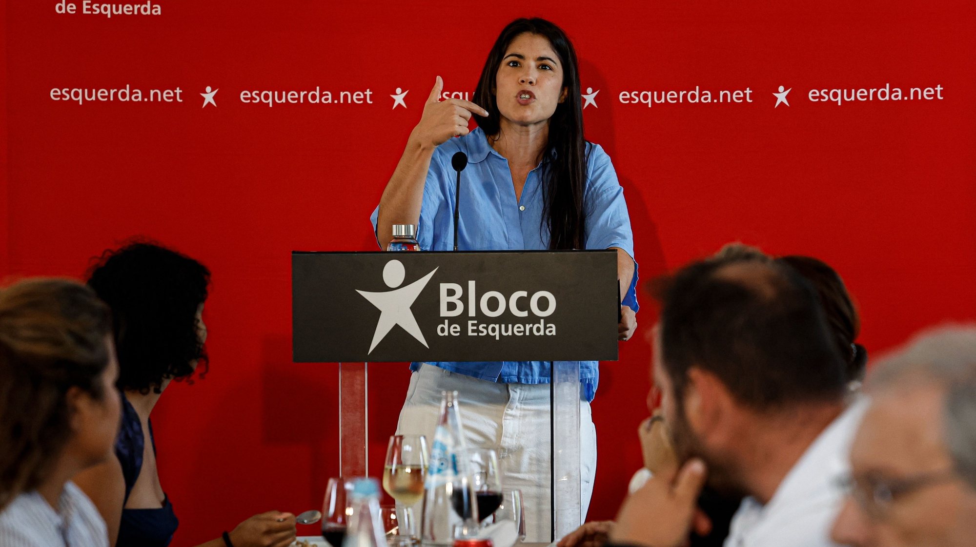 A coordenadora do Bloco de Esquerda (BE), Mariana Mortágua, participa  no fórum Climático - da Europa ao Algarve, com o objetivo de aprofundar o debate sobre crise climática e o combate ao negacionismo, com apoio de cientistas, ativistas e representantes politícos, Faro,7 de outubro de 2023. LUÍS FORRA/LUSA