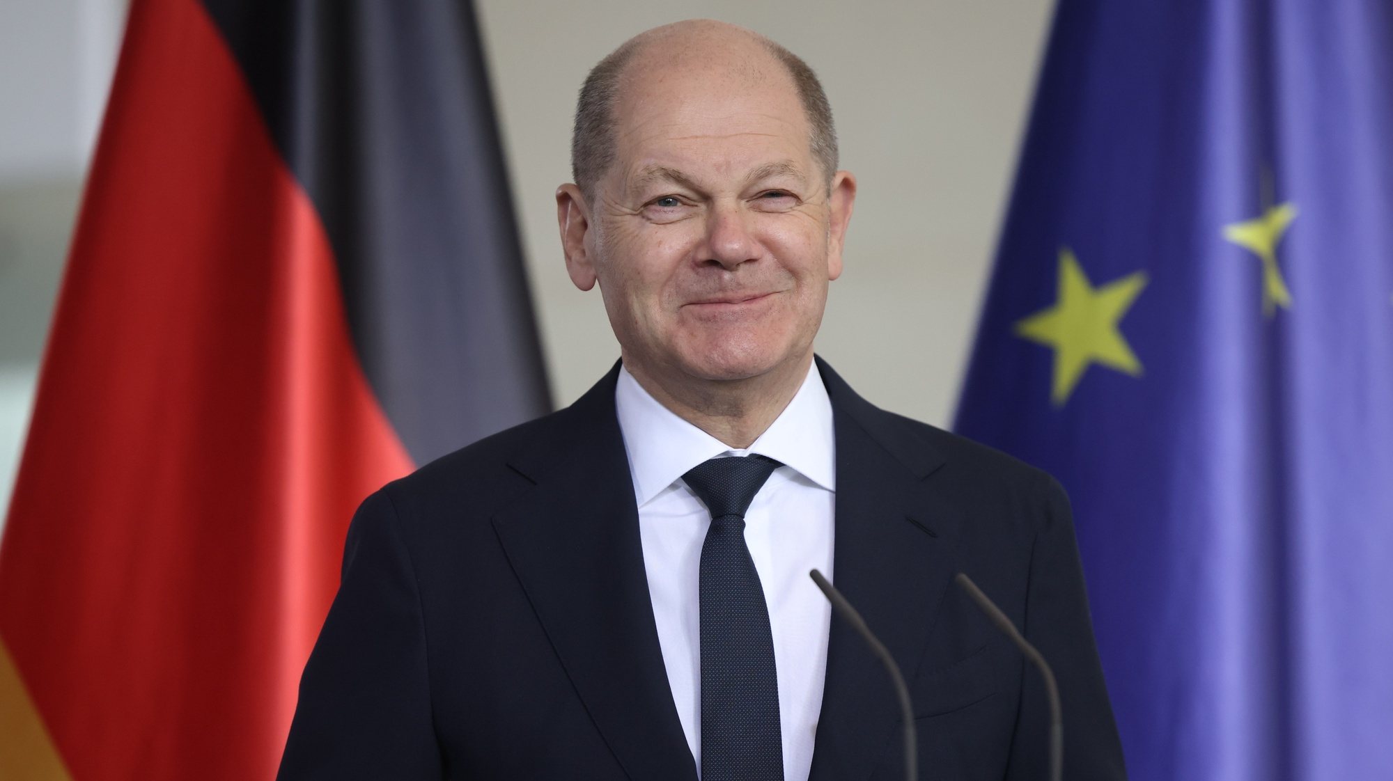 epa11274634 German Chancellor Olaf Scholz looks on during a press conference with Georgia's Prime Minister Irakli Kobakhidze at the Chancellery in Berlin, Germany, April 12, 2024. German Chancellor Olaf Scholz and Georgia's Prime Minister Irakli Kobakhidze, met for bilateral talks.  EPA/CLEMENS BILAN