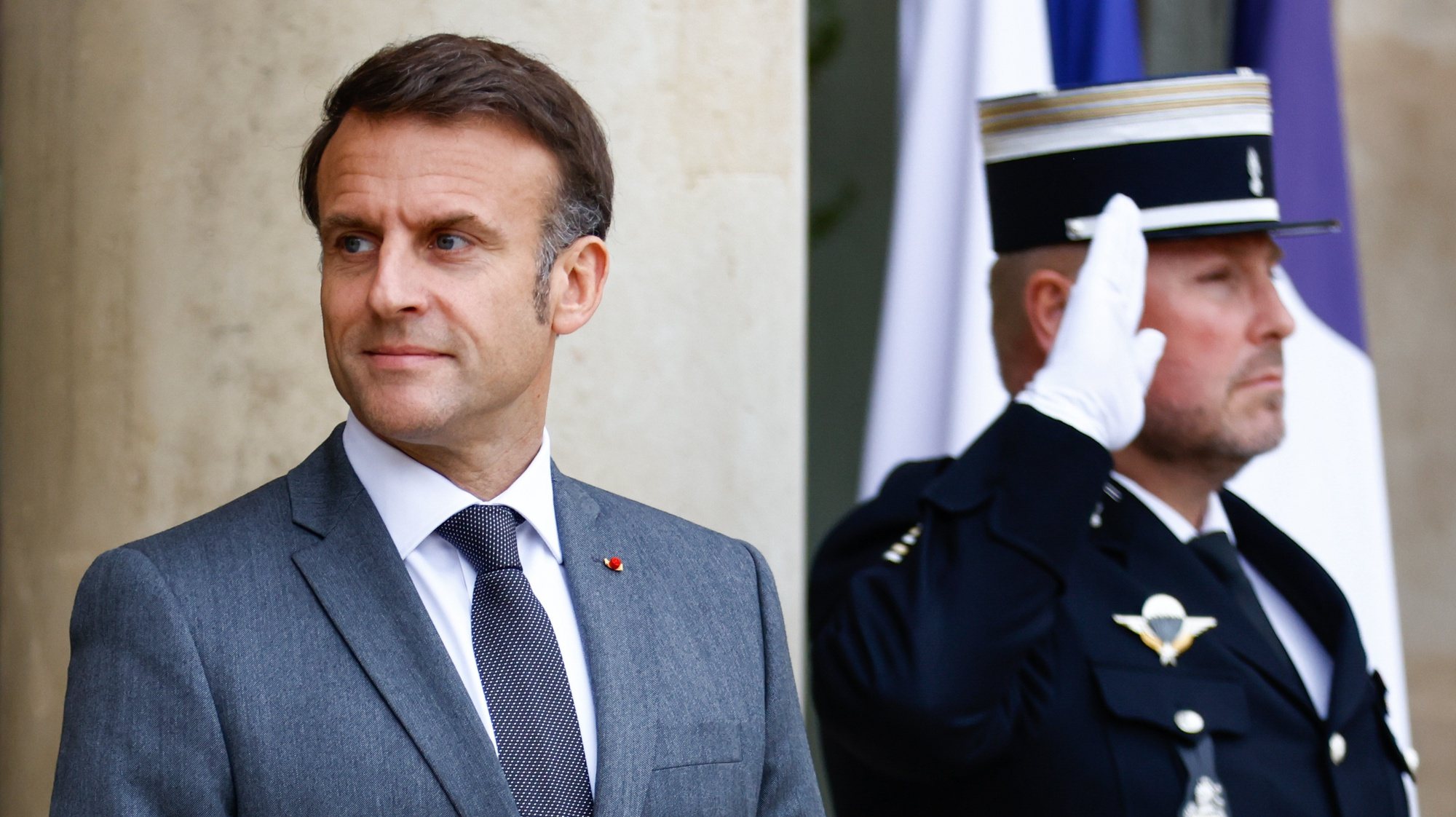 epa11314382 French President Emmanuel Macron prepares to welcome Japanese Prime Minister Fumio Kishida (not pictured) to the Elysee Palace in Paris, France, 02 May 2024.  EPA/MOHAMMED BADRA