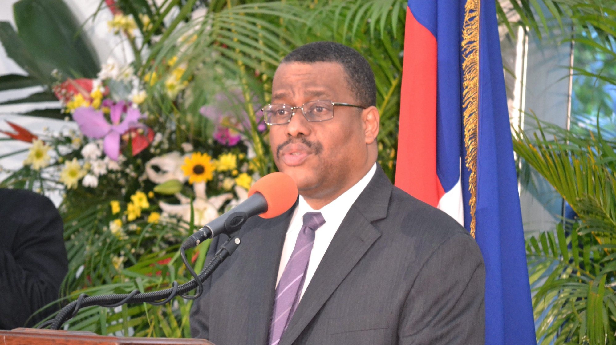 epa03120295 (FILE) A file photograph taken on 18 October 2011 shows Haitian Prime Minister Garry Conille speaking during his swear in ceremony in Port au Prince, Haiti. Reports state that Conille resigned on 24 February 2012.  EPA/Jean Jacques Augustin