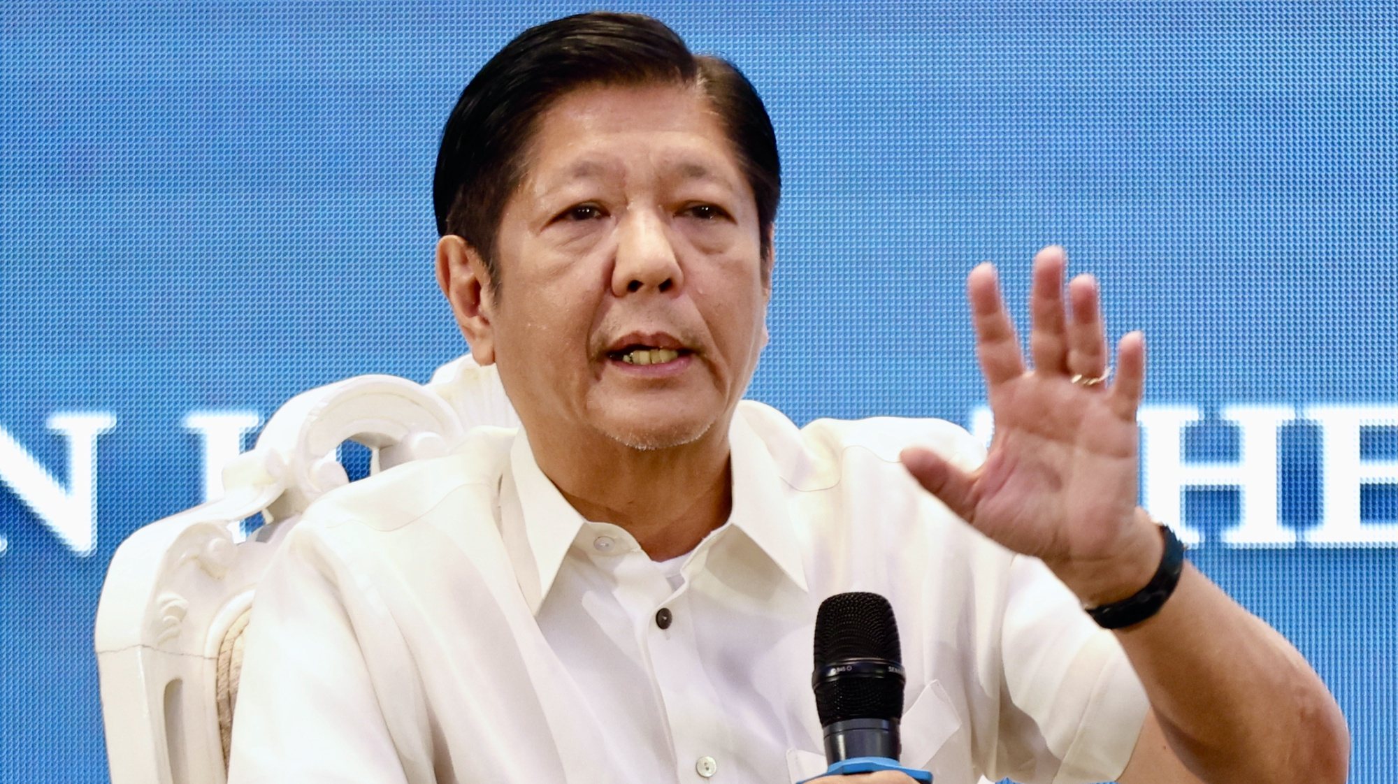 epa11279564 Filipino President Ferdinand &#039;Bongbong&#039; Marcos Junior gestures as he answers a question during a forum of the Foreign Correspondents Association of the Philippines (FOCAP) in Manila, Philippines, 15 April 2024. Marcos in his speech said, he is committed to defend press freedom and to bring to justice the members of the press who were slain in line of their duty.  EPA/FRANCIS R. MALASIG