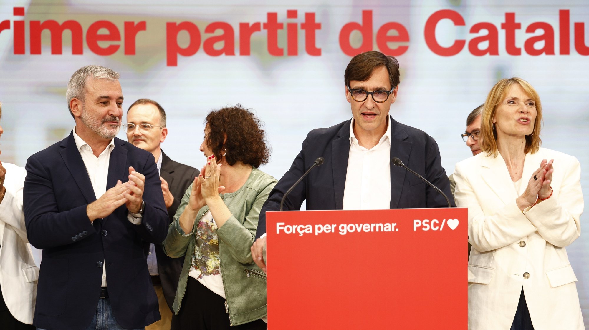 epa11336182 Catalonia&#039;s Socialist Party (PSC) candidate Salvador Illa (C) addresses the media in a press conference during the Catalonia regional election, in Barcelona, Spain, 12 May 2024. Catalonia holds regional elections on 12 May in which Catalans are called to elect the 15th Parliament of the autonomous community of Catalonia.  EPA/Quique Garcia