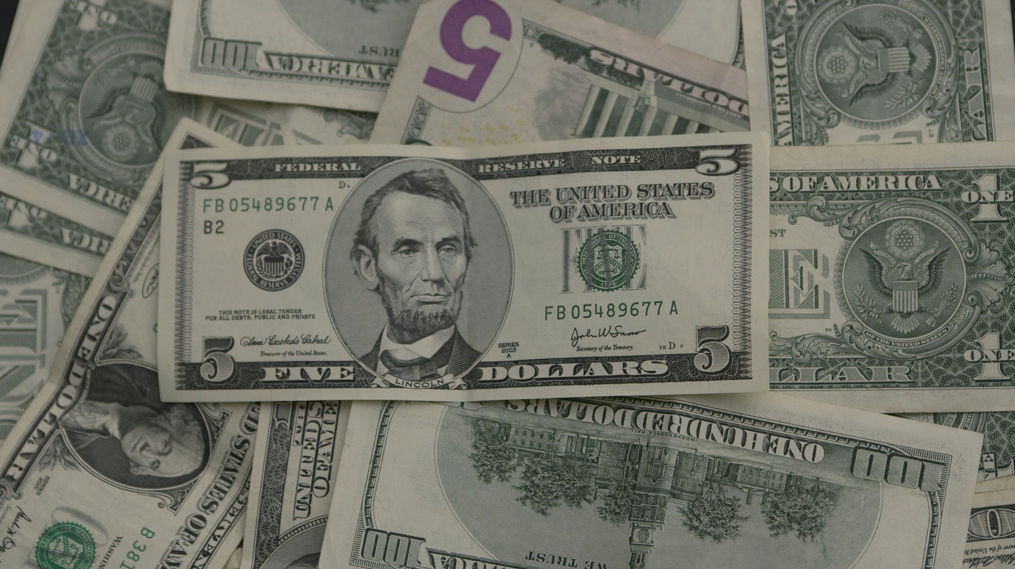 (Arquivo) Notas de Dollar