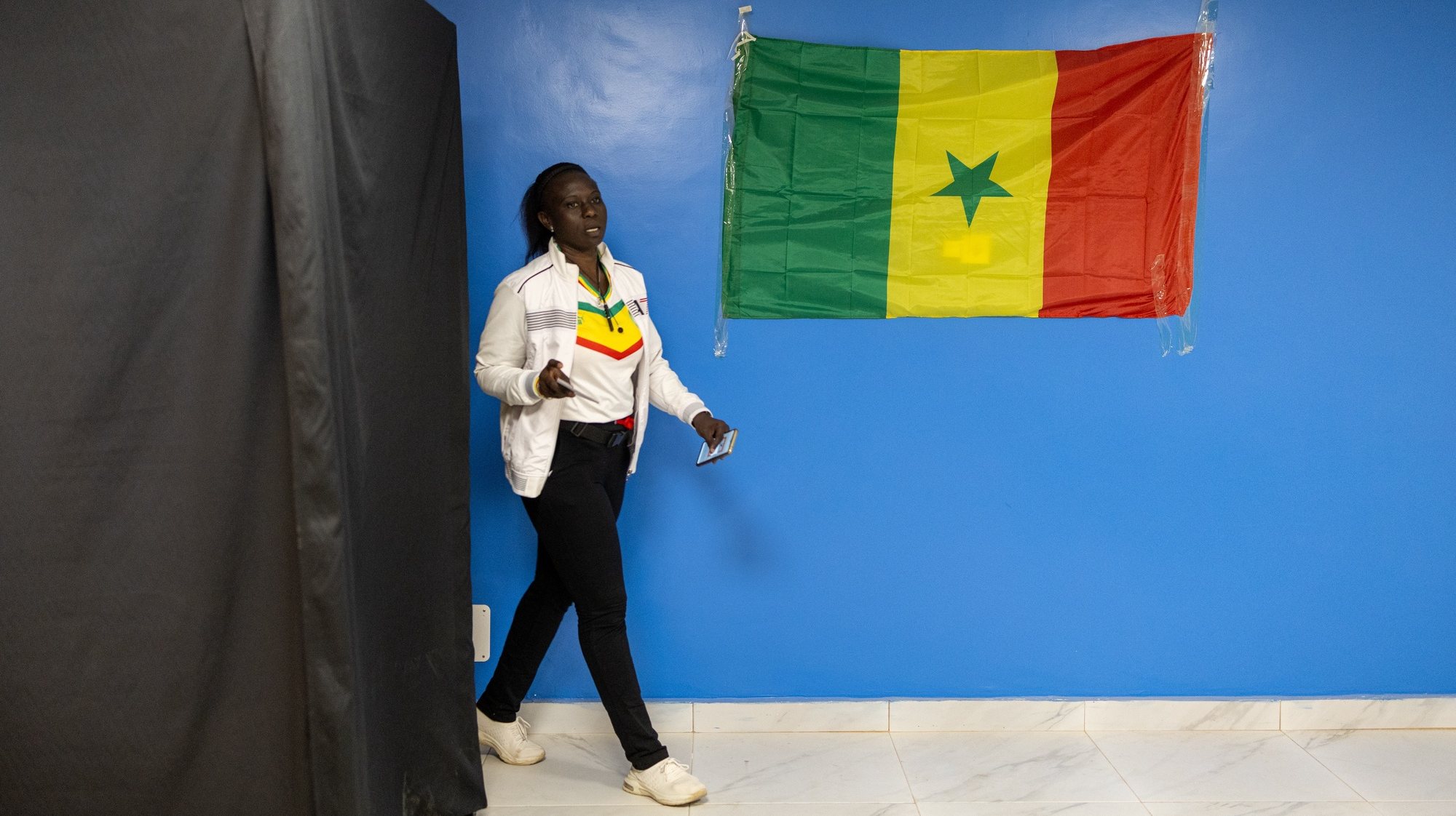 Sete milhões de senegaleses foram esta segunda-feira chamados a escolher o seu Presidente
