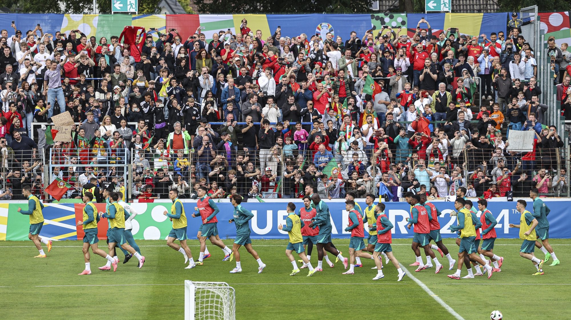 Portugal national soccer team during a training session open to the public at Heidewaldstadion in Gütersloh, Germany, 14 June 2024. The Portuguese national soccer team is based in Marienfeld, Harsewinkel during the UEFA EURO 2024. MIGUEL A. LOPES/LUSA