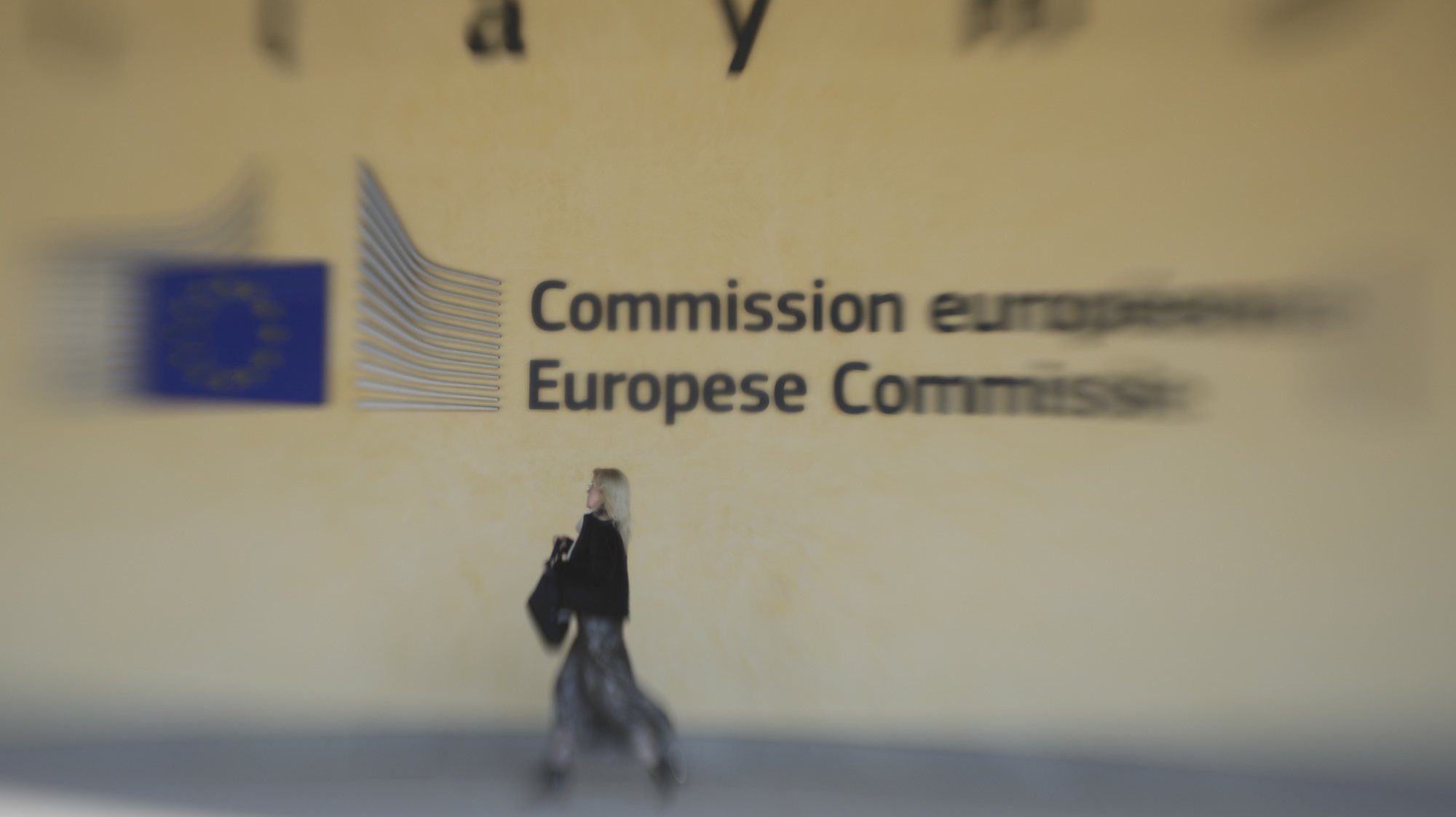 epa09911740 Picture made with Lensbaby of the European Commission headquarters called Berlaymont in Brussels, Belgium, 27 April 2022  EPA/OLIVIER HOSLET / POOL