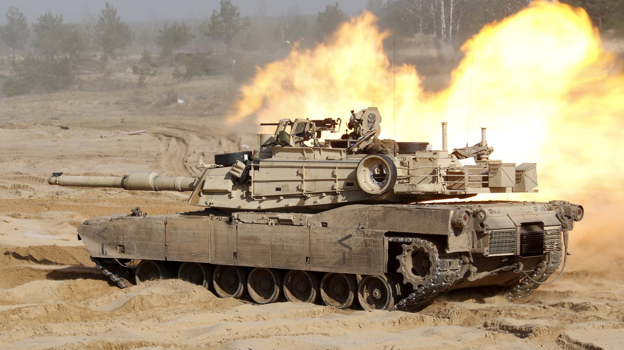 epa10429124 (FILE) - U.S. soldiers of the NATO Extended Presence Battlegroup with their &#039;M1A1 Abrams&#039; battle tank participiate in the military exercise Crystal Arrow 2021 in Adazi Militari base, Latvia, 26 March 2021 (reissued 25 January 2023). The US are to send some 31 of their M1 Abrams tanks to the Ukraine, US President Biden announced on 25 January 2023. The annnouncement comes the same day Germany cleared the way for deliveries of German-made Leopard 2 tanks to the Ukraine. Russian troops entered Ukraine territory on 24 February 2022, starting an armed conflict that has provoked destruction and a humanitarian crisis.  EPA/VALDA KALNINA *** Local Caption *** 56789482