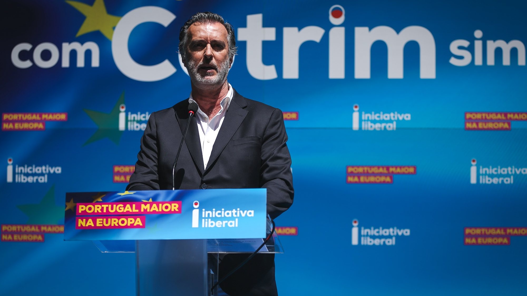 O cabeça-de-lista  da Iniciativa Liberal (IL), , João Cotrim Figueiredo, discursa durante a apresentação da candidatura às eleições europeias, em Lisboa, 12 de maio de 2024. RODRIGO ANTUNES/LUSA