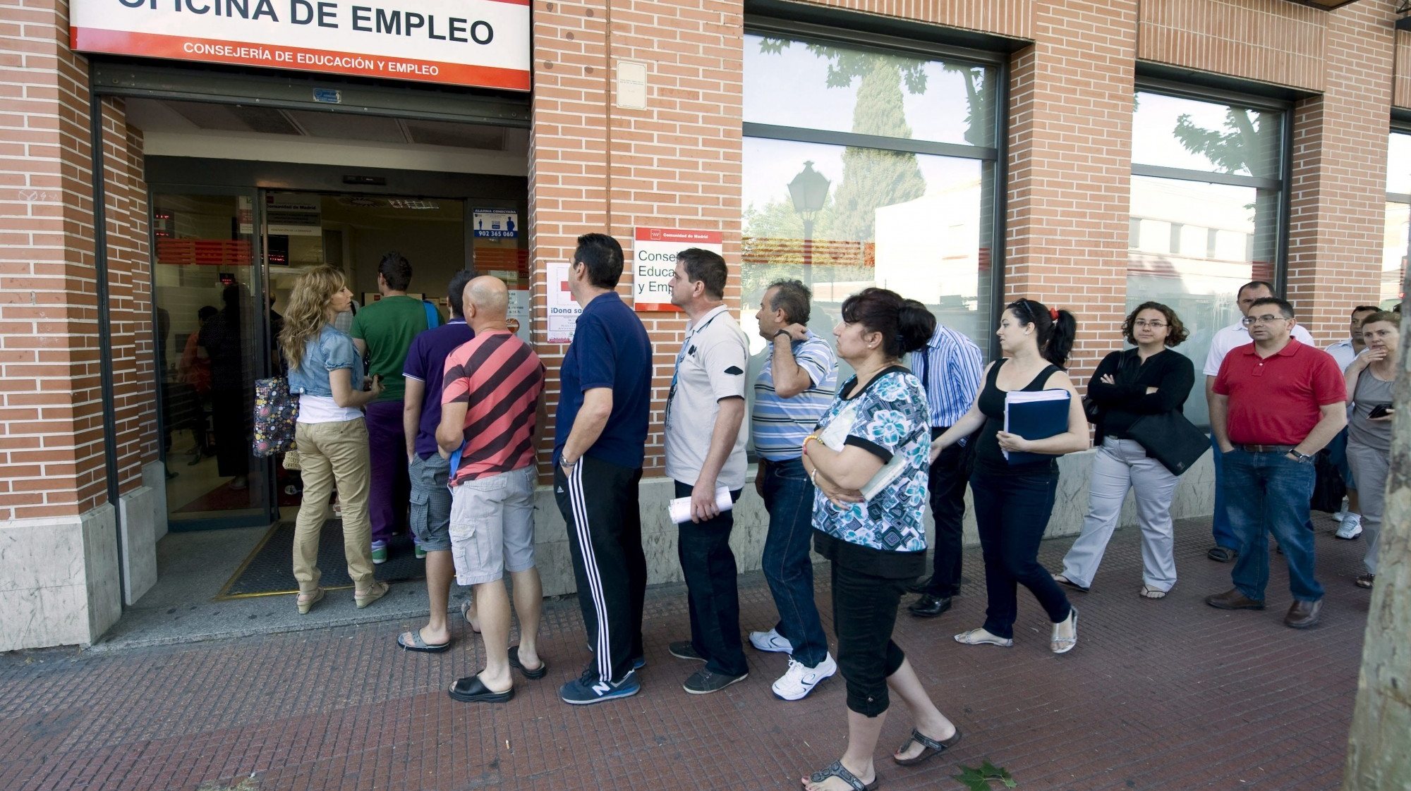 Entre os Estados-membros, a Espanha registou a maior taxa de desemprego