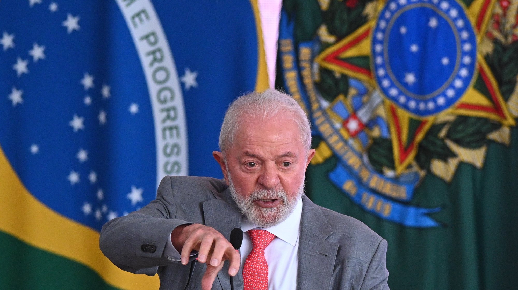 epa11023304 President of Brazil, Luiz InAcio Lula da Silva, speaks during the launch of the National Visible Streets Plan, a program to care for the homeless population, at the Palace of Planalto in Brasilia, Brazil, 11 December 2023. Lula da Silva received dozens of homeless people at the government headquarters and announced a vast support plan for those he defined as &quot;the most suffering people&quot; in society.  EPA/Andre Borges
