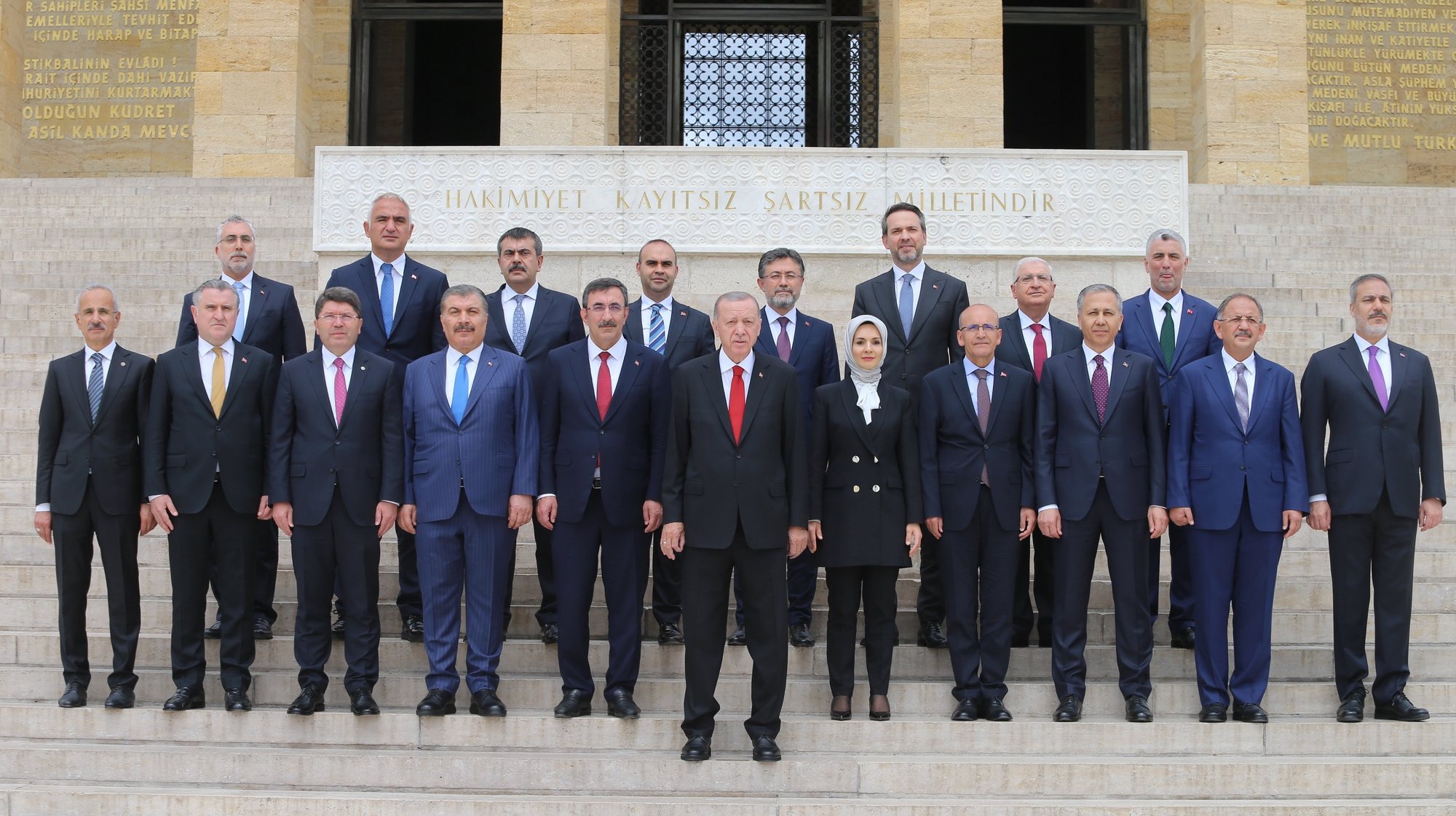 epa10675808 Turkish President Recep Tayyip Erdogan (front-C) and new cabinet members, (first row, L-R) Minister of Transport and Infrastructure Abdulkadir Uraloglu,  Minister of Youth and Sports Osman Askin Bak, Minister of Justice Yilmaz Tunc,  Minister of Health Fahrettin Koca,  Vice President Cevdet Yilmaz, Minister of Family and Social Services Mahinur Ozdemir Goktas, Minister Of Treasury And Finance Mehmet Simsek, Minister of Interior Ali Yerlikaya,  Minister Of Environment, Urbanization And Climate Change Mehmet Ozhaseki, Minister of Foreign Affairs Hakan Fidan, (second row, L-R) Minister of Labor and Social Security Vedat Isikhan, Minister of Culture and Tourism Mehmet Nuri Ersoy, Minister of National Education Yusuf Tekin, Minister of Industry and Technology Mehmet Fatih Kacir, Minister of Agriculture and Forestry Ibrahim Yumakli, Minister of Energy and Natural Resources Alparslan Bayraktar, Minister of National Defense Yasar Guler, Minister of Trade Omer Bolat pose for media after attending a wreath laying ceremony at Ataturk Mausoleum in Ankara, Turkey, 06 June 2023. Turkey&#039;s new Cabinet, announced by President Recep Tayyip Erdogan after his reelection on May 28, will hold its first meeting on 06 June.  EPA/NECATI SAVAS