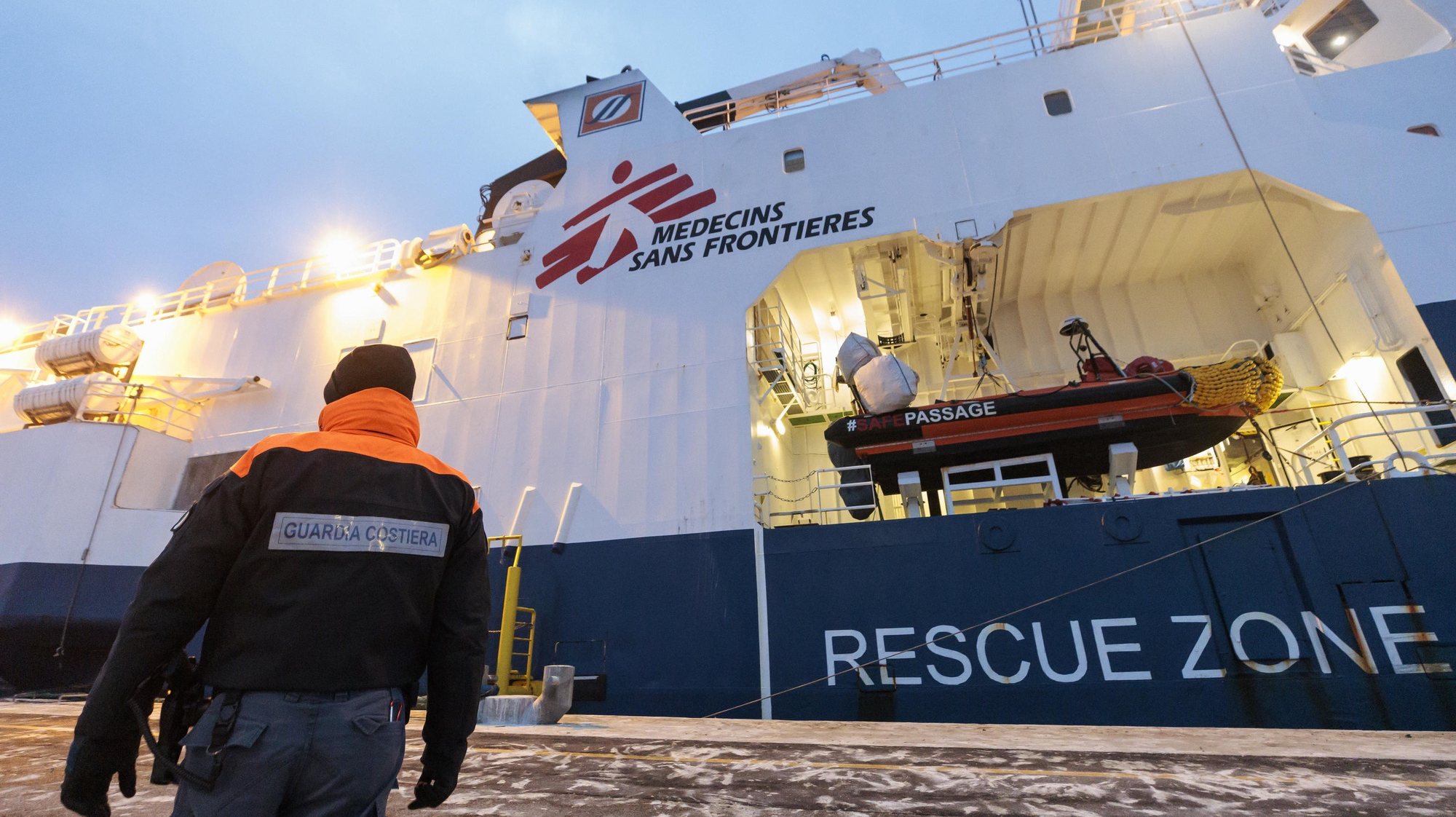 epa11054765 The Geo Barents migrant rescue ship, operated by Doctors Without Borders (Medecins Sans Frontieres or MSF), with 336 migrants on board, arrives at the port of Ravenna, Emilia-Romagna region, northern Italy, 03 January 2024. The 336 migrants, including 34 minors, 27 of whom are unaccompanied, disembarked in Ravenna in the morning, the highest number ever recorded in Emilia-Romagna.  EPA/FABRIZIO ZANI