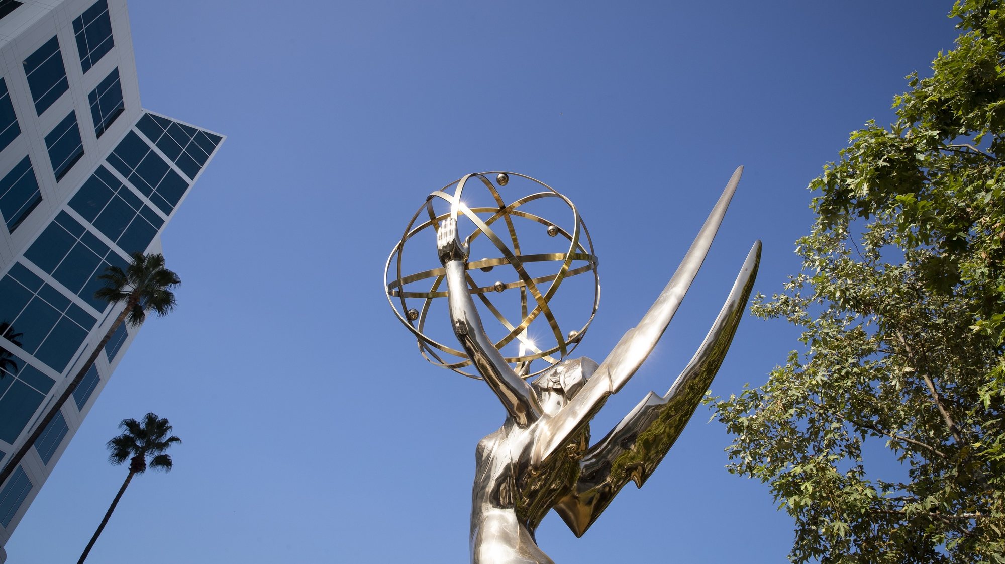 epa09470509 A large Emmy statuette is displayed during a press preview for the 2021 Emmy Awards telecast at the Television Academy in Los Angeles, California, USA, 15 September 2021. The preview included drinks, food and show elements that will be present for nominees and guests at the 73rd Emmy Awards telecast on 19 September 2021.  EPA/CAROLINE BREHMAN