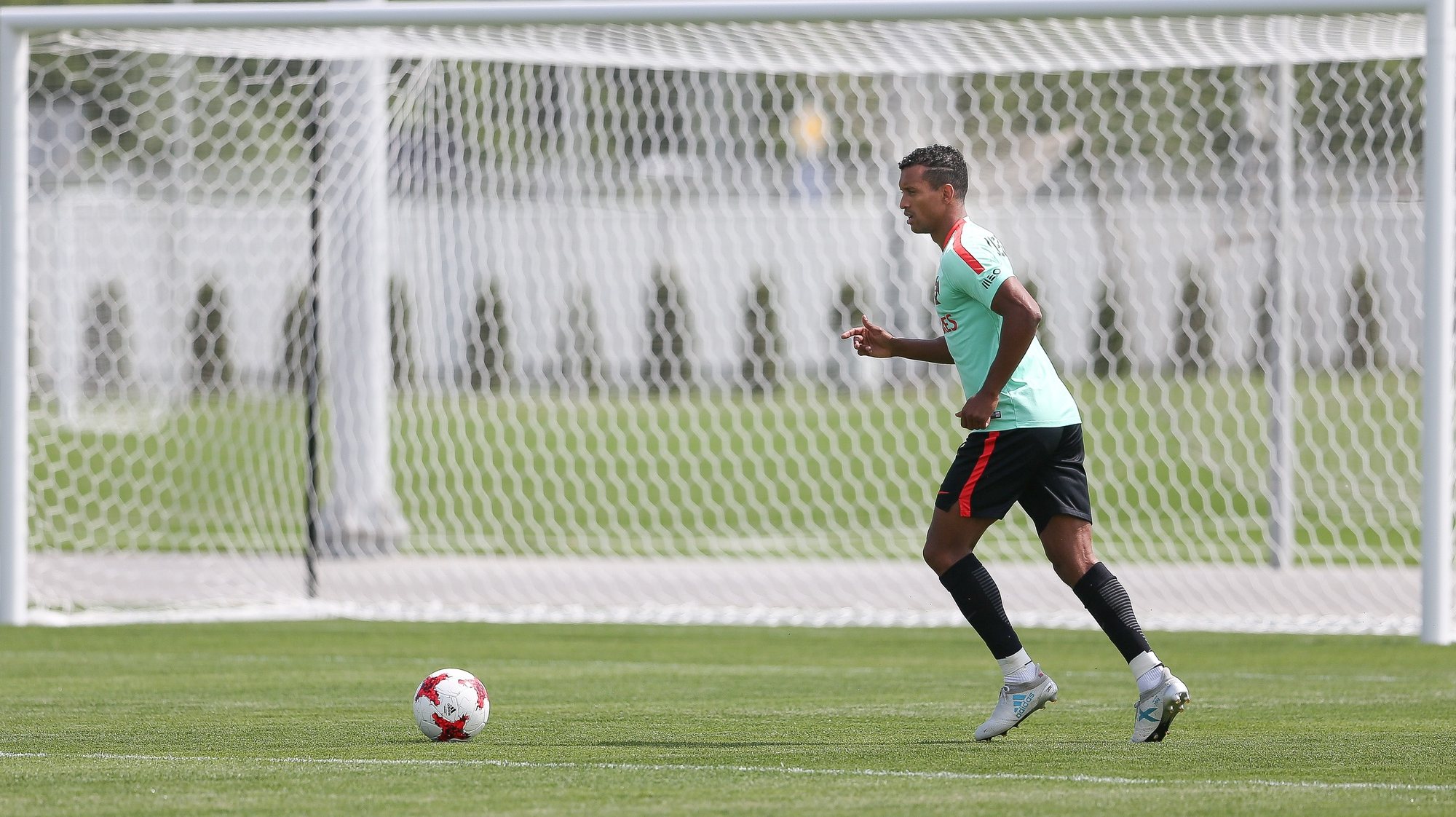 Portugal&#039;s Nani in action during a training session near Spartak Stadium, in Moscow, Russia, 30 June 2017. Portugal will face Mexico in the FIFA Confederations Cup play-off for third place on 2nd July. MARIO CRUZ/LUSA